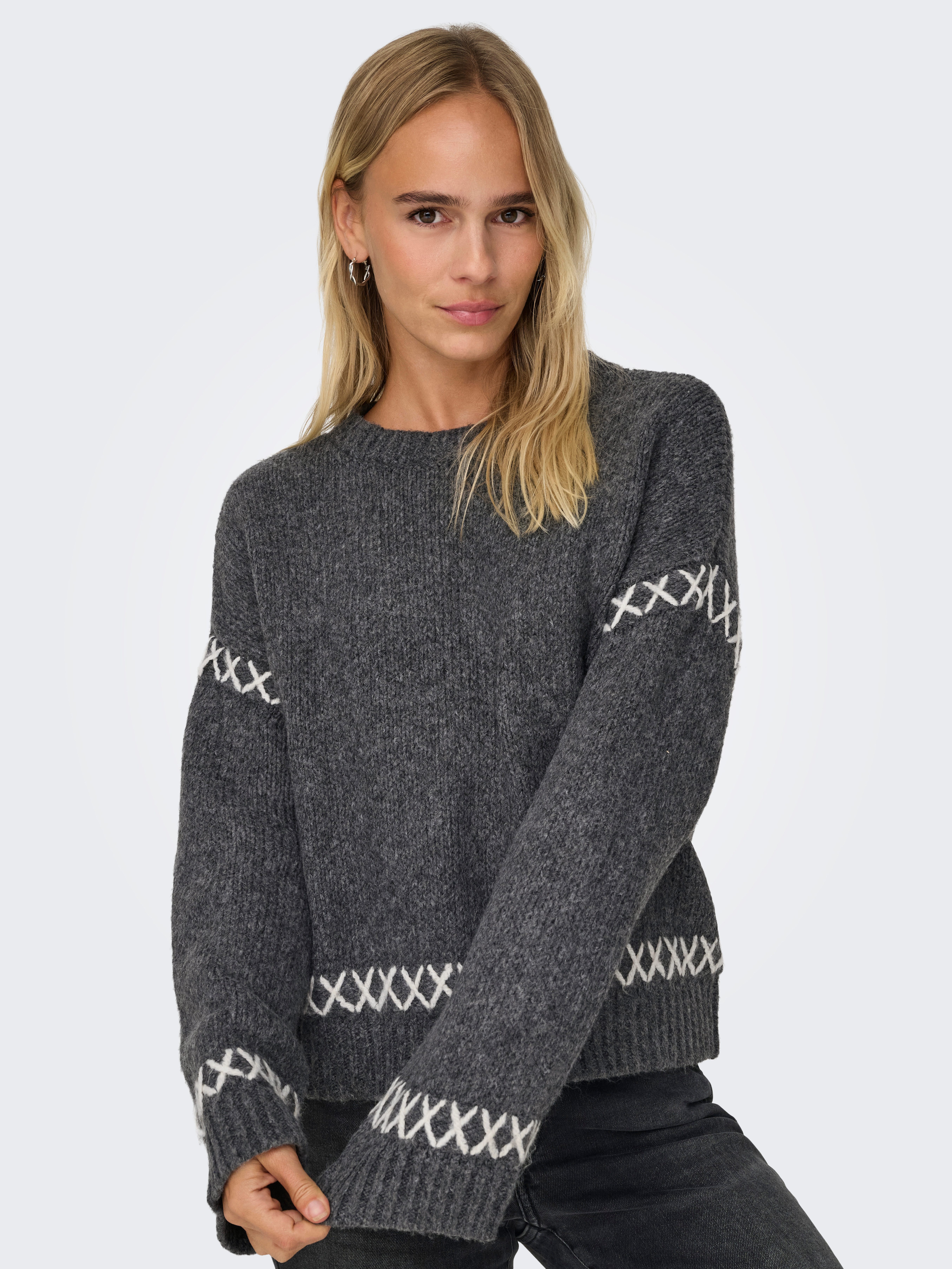 Only Trui met ronde hals ONLAMANDA LIFE LS O-NECK DETAIL CC KNT