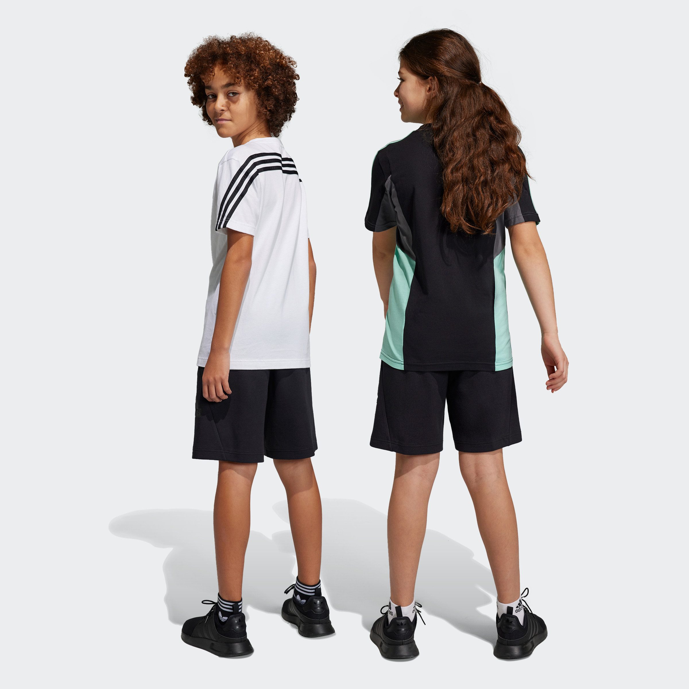 adidas Sportswear Short U FI LOGO SH (1-delig)