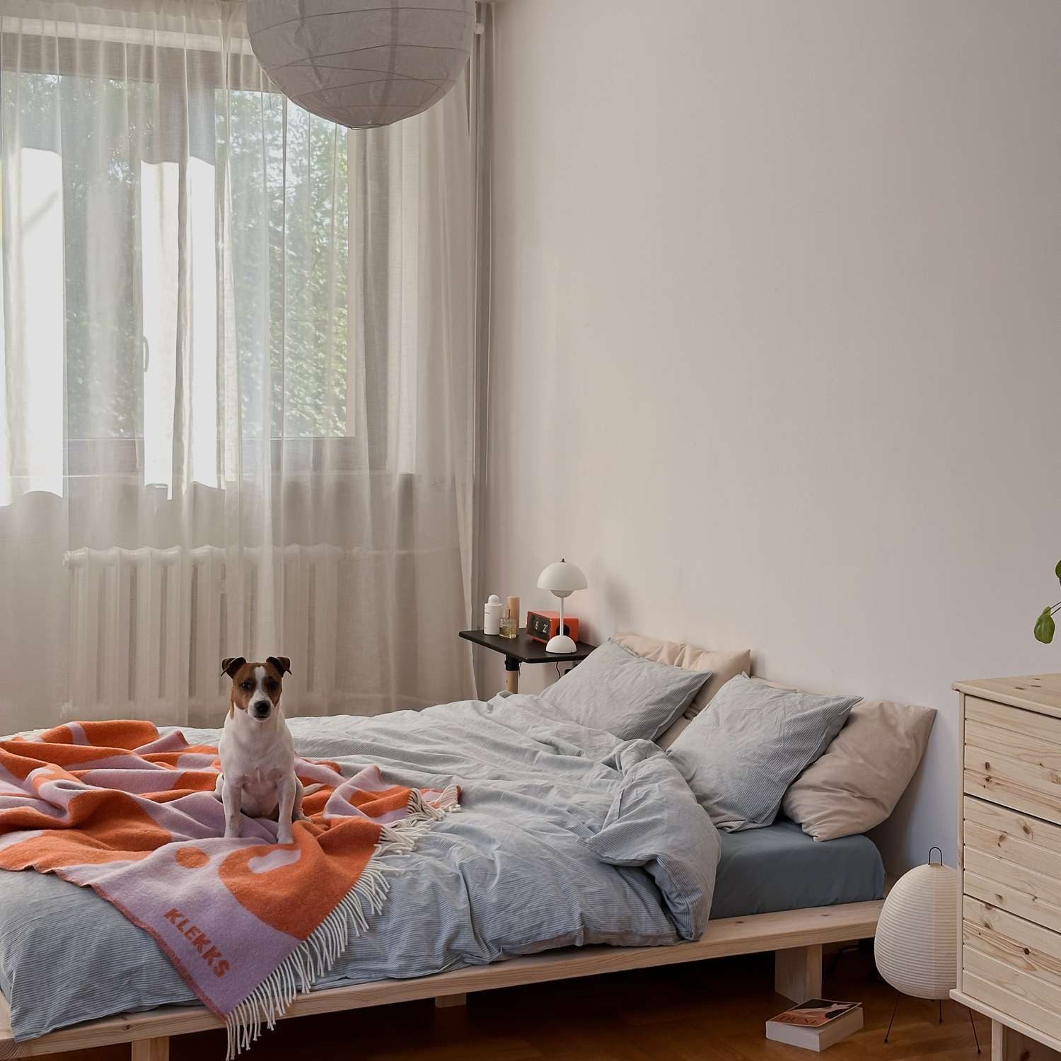 Karup Bedframe JAPAN BED grondbed, houten frame, futonbed, jeugdbed, houten bed Massief houten bed met lattenbodem, massief grenen, bed zonder hoofdeinde