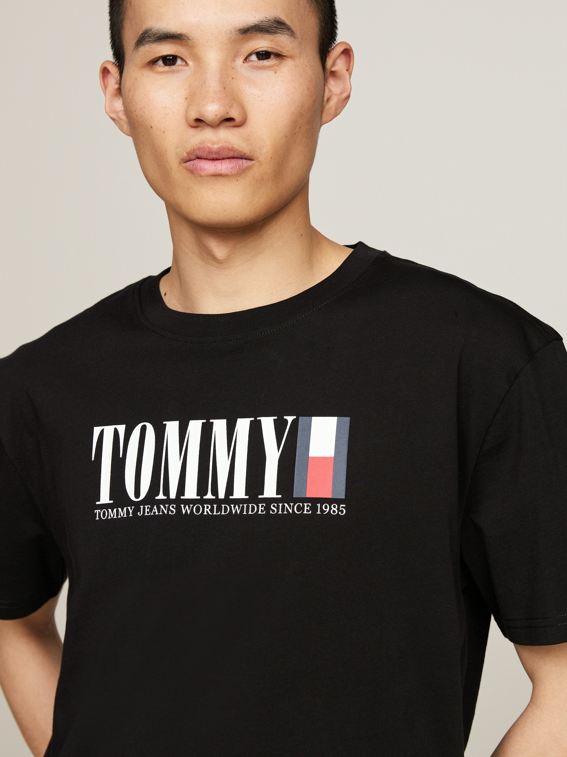 TOMMY JEANS T-shirt TJM REG TOMMY DNA FLAG TEE EXT