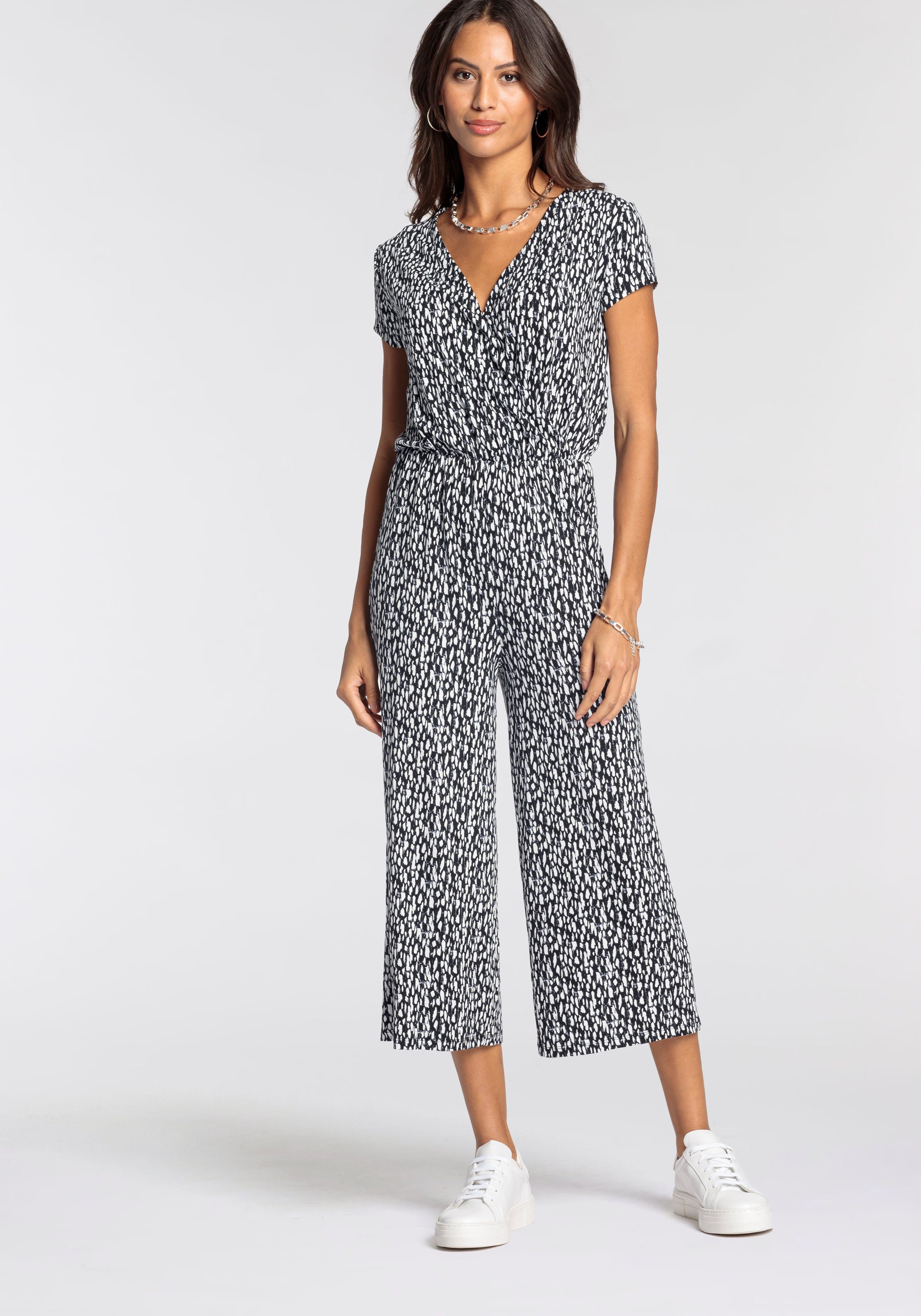 Laura Scott Jumpsuit met v-hals