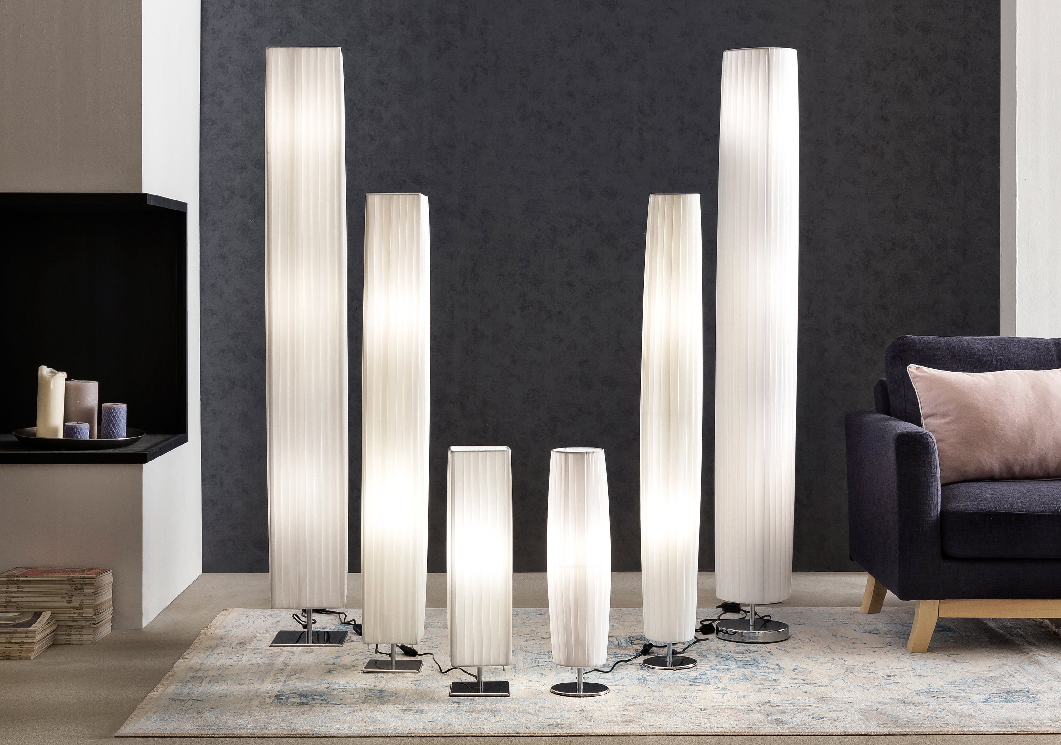 SalesFever Staande lamp Leah Plissé-lampenkap van latex (1 stuk)