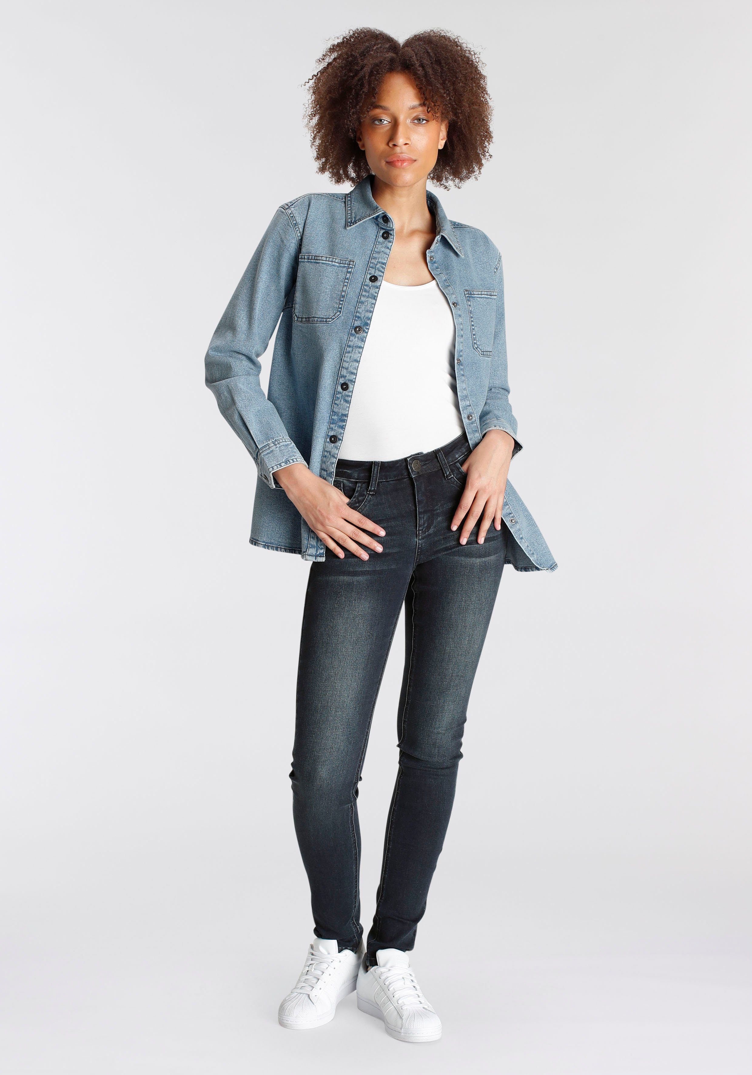 Arizona Skinny fit jeans extra-strakke been snit, used-look-wassing, normale taille