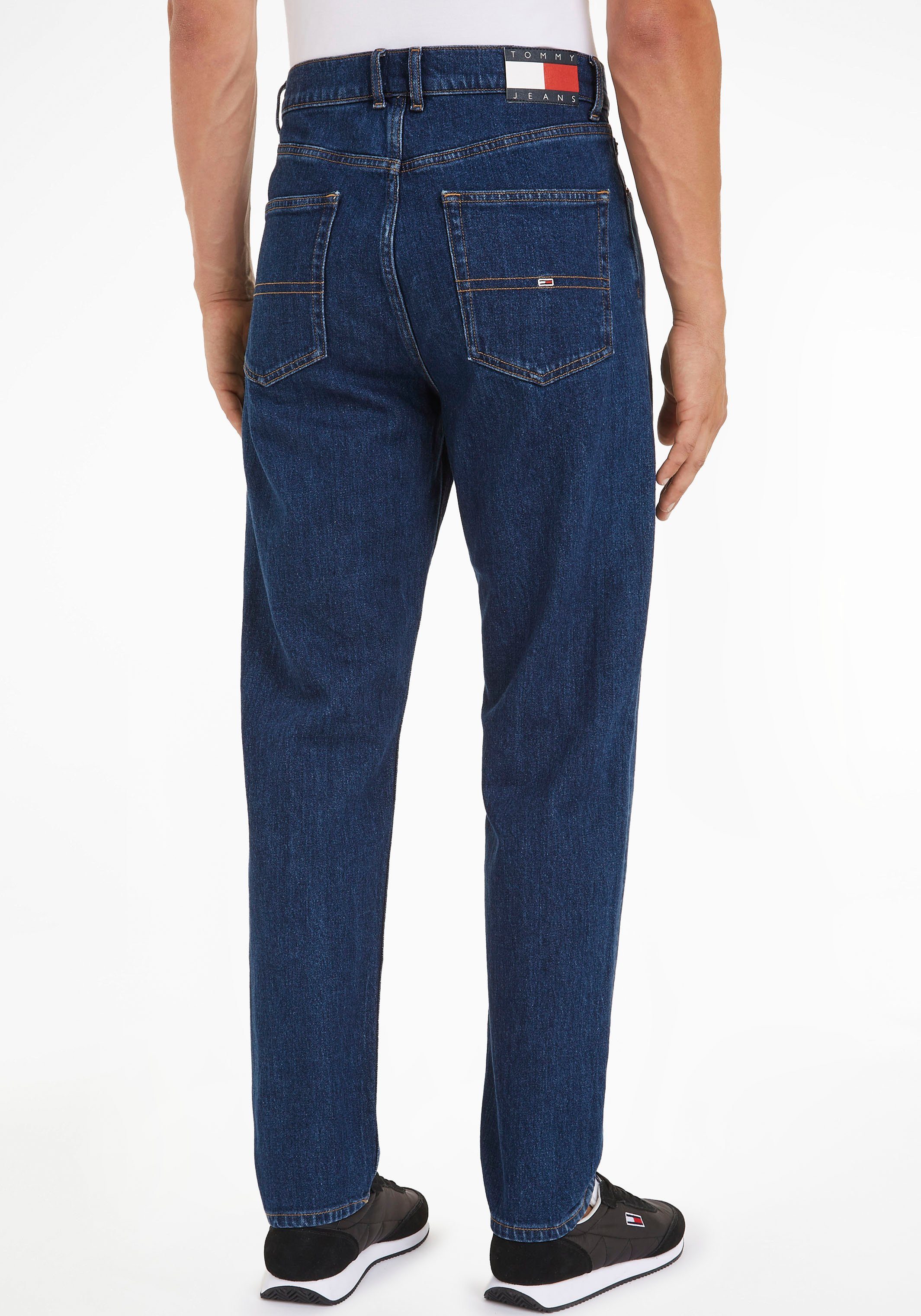 TOMMY JEANS Tapered jeans Isaac Relaxed Tapered
