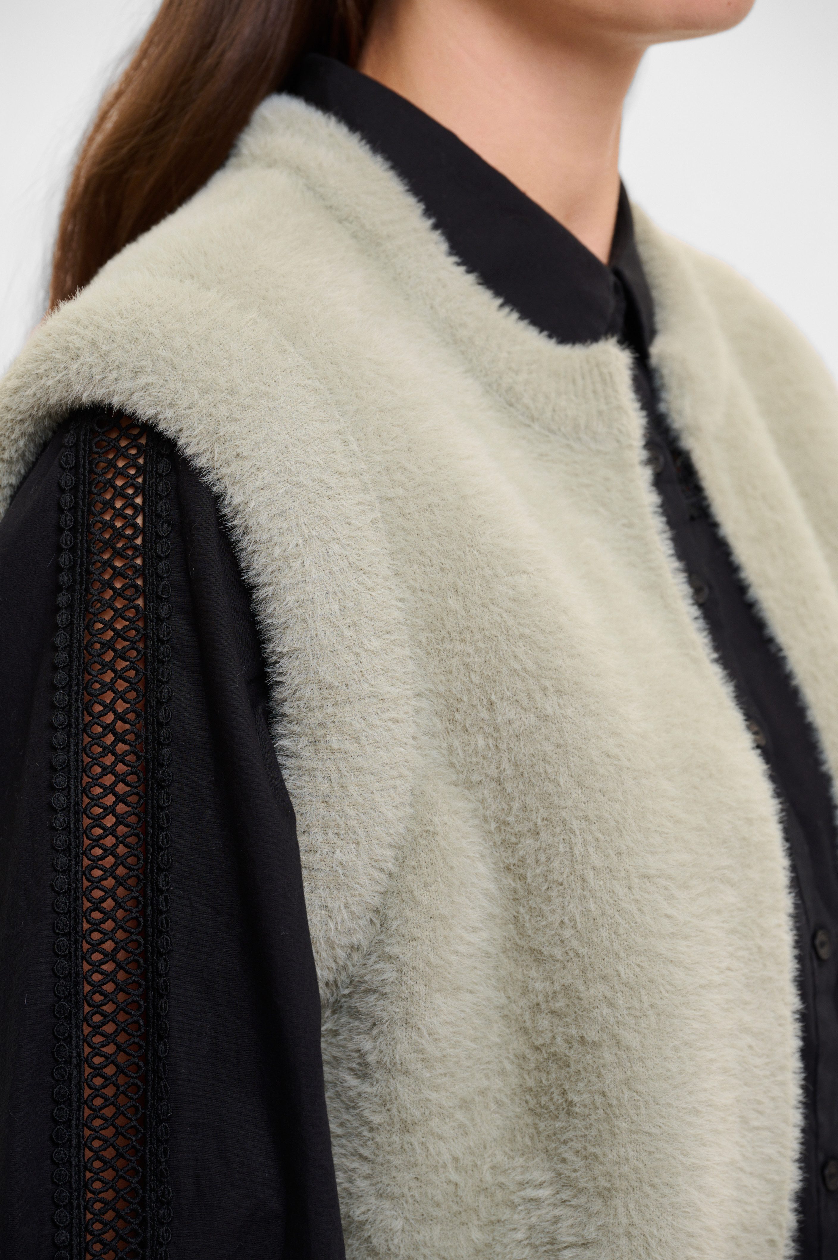 Rino & Pelle Bodywarmer in bont-look Elona zonder sluiting en van pluche