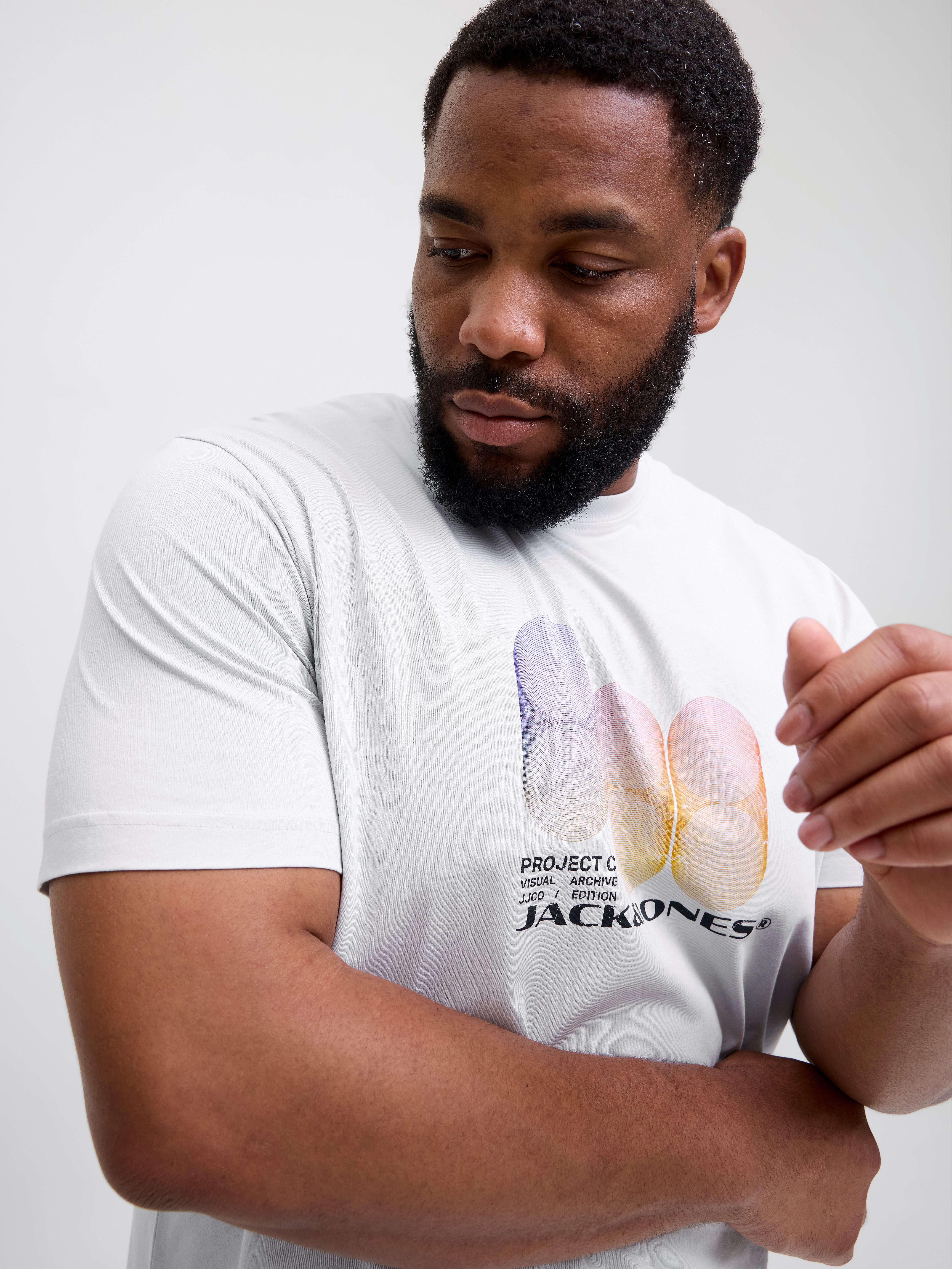 Jack & Jones PlusSize Shirt met print JCOCALMA TEE SS CREW NECK FST PLS