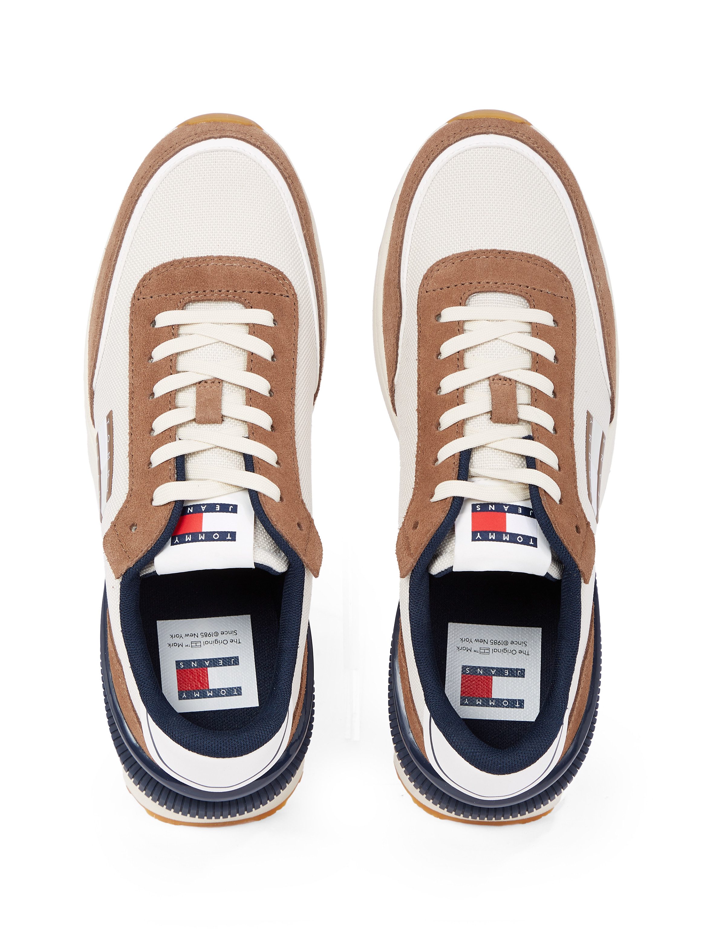 TOMMY JEANS Sneakers met sleehak TJM TECHNICAL RUNNER ESS , vrijetijdsschoen, halfschoen, veterschoen met gepolsterde schacht