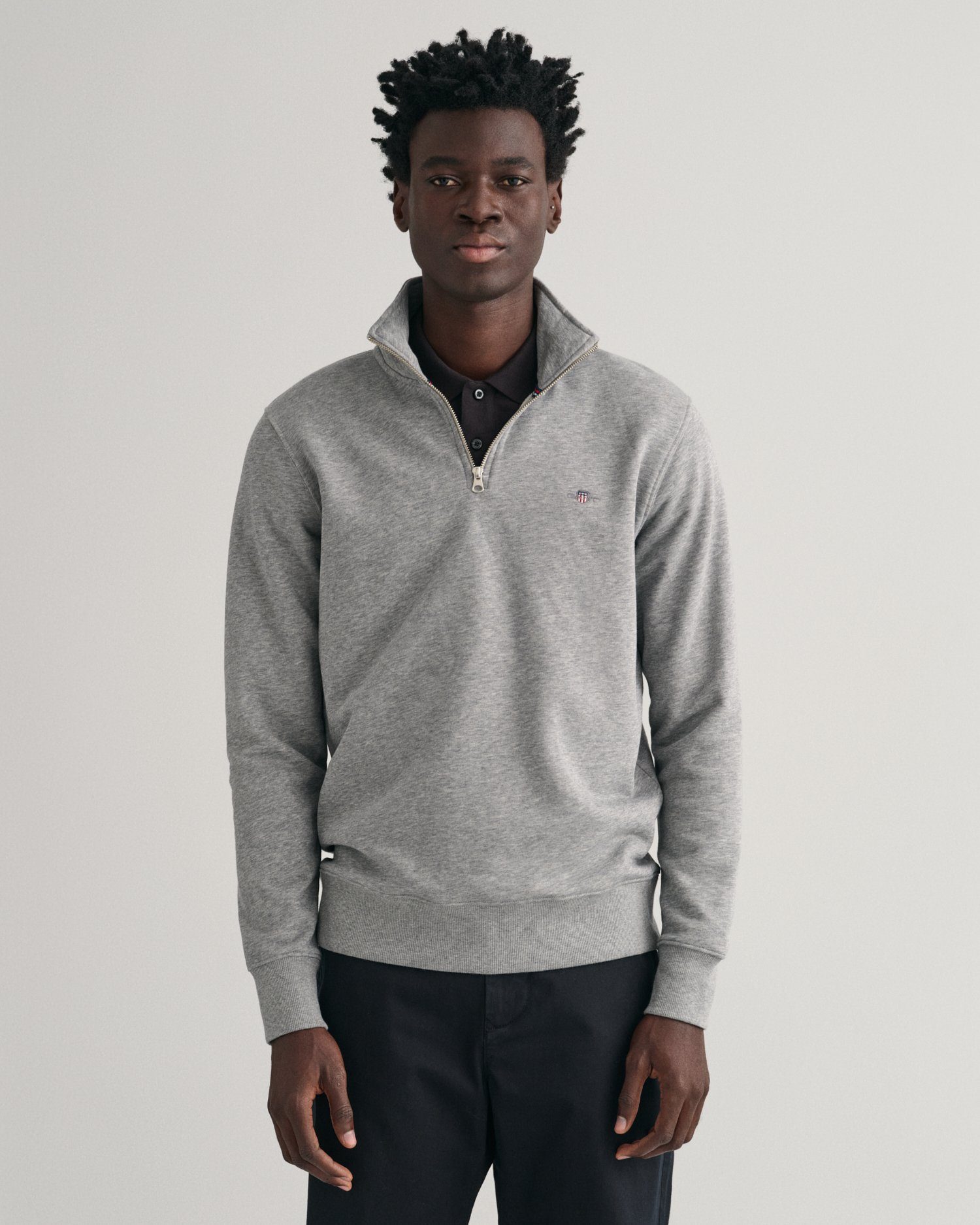 Gant Sweatshirt REG SHIELD HALF ZIP SWEAT met logoborduursel op borsthoogte