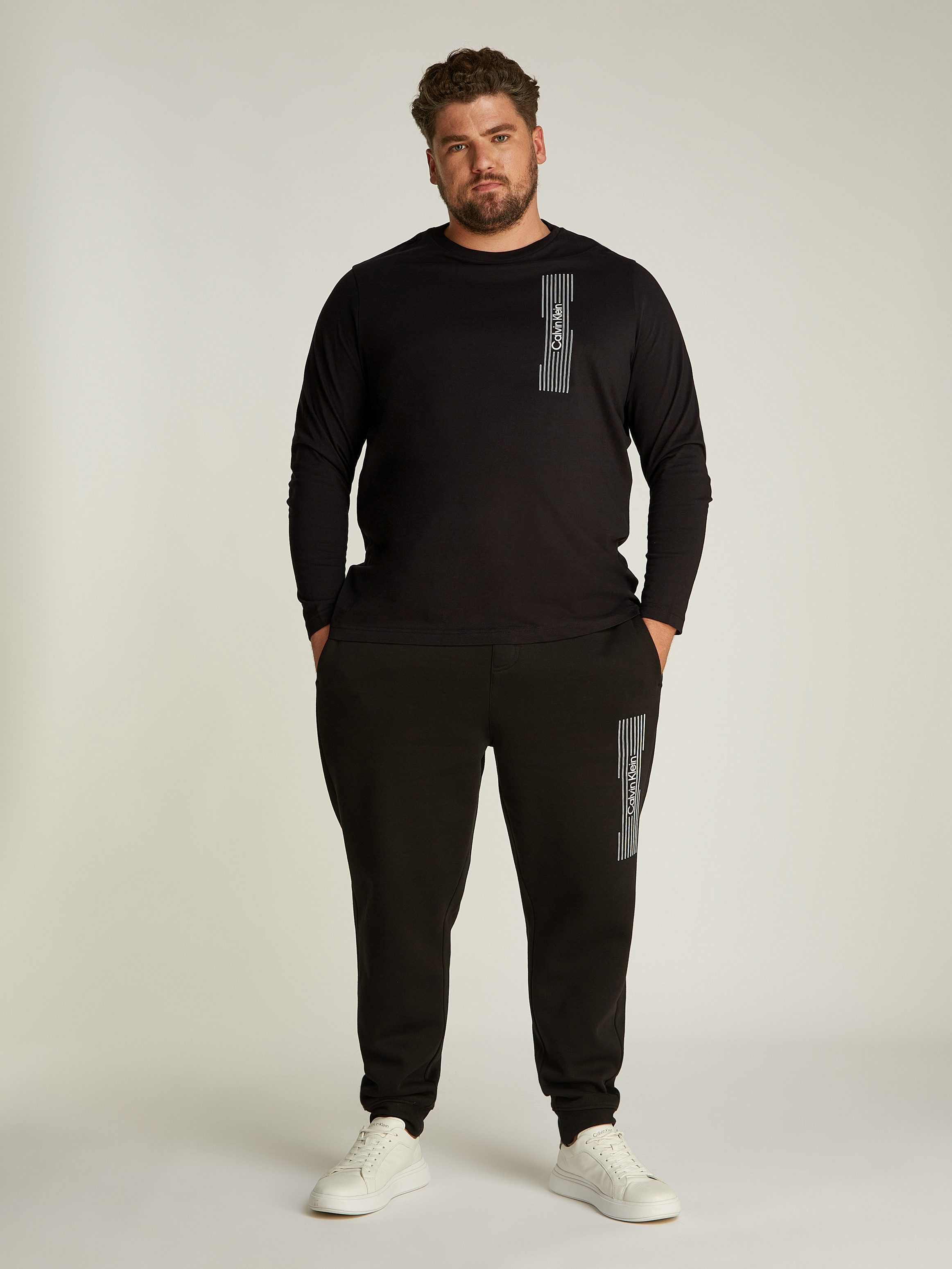 Calvin Klein Shirt met lange mouwen BT_HORIZONTAL LOGO LS T-SHIRT in grote maten met logo-opschrift