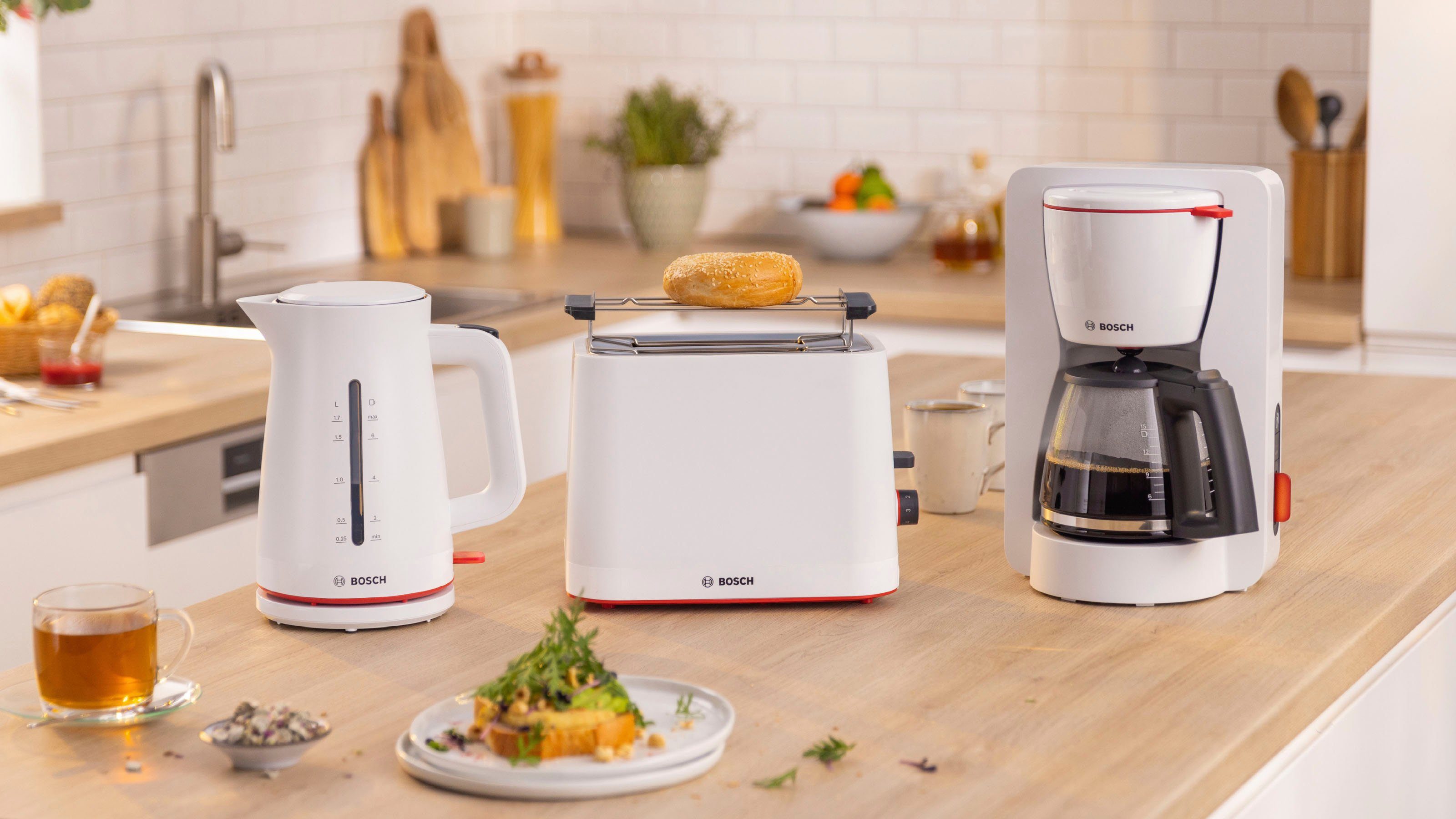 BOSCH Waterkoker MyMoment TWK3M121, 1,7 l, Automatische uitschakeling, kopjesweergave, aan beide kanten waterniveauaanduiding
