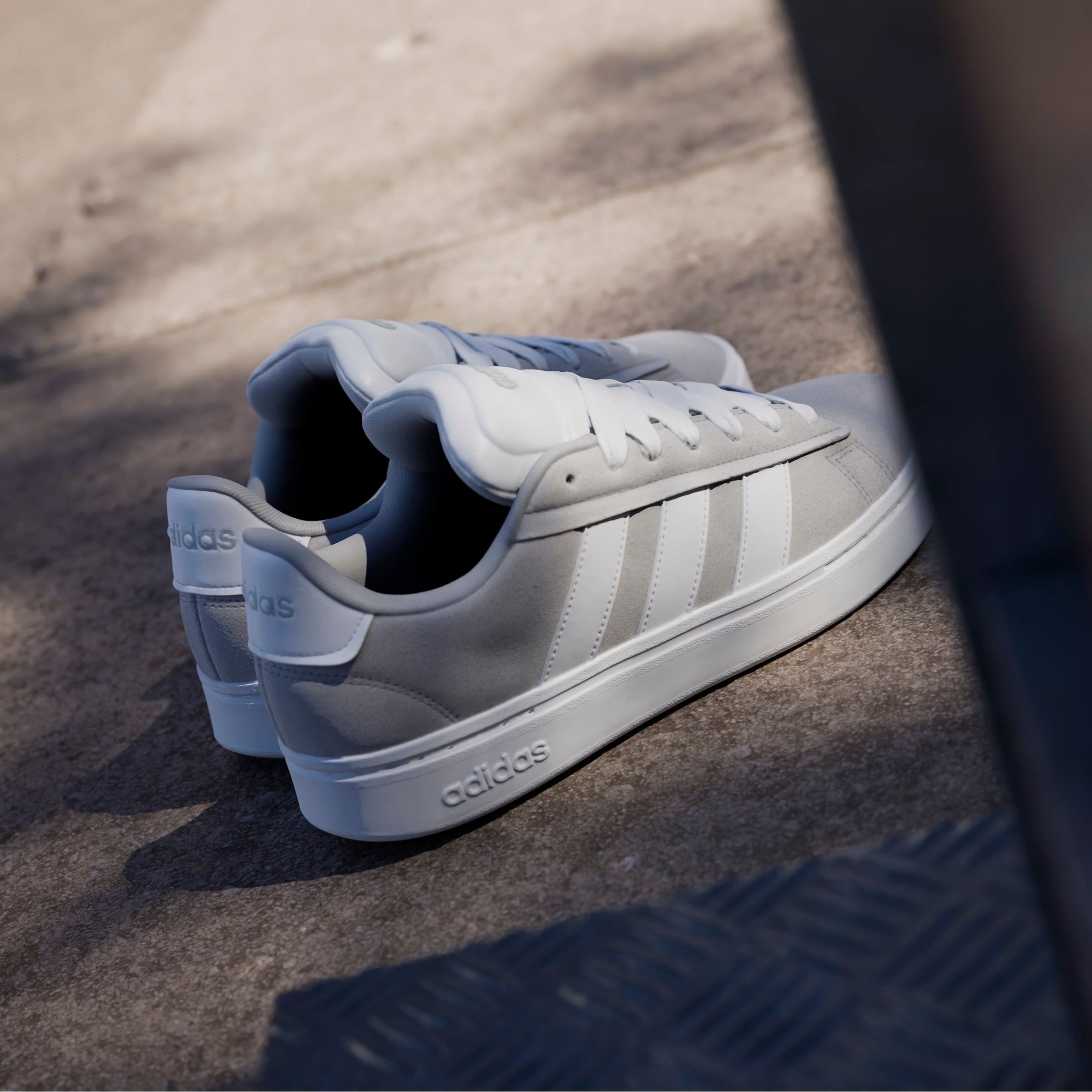 adidas Sportswear Sneakers GRAND COURT ALPHA Design geïnspireerd door de adidas Campus 00