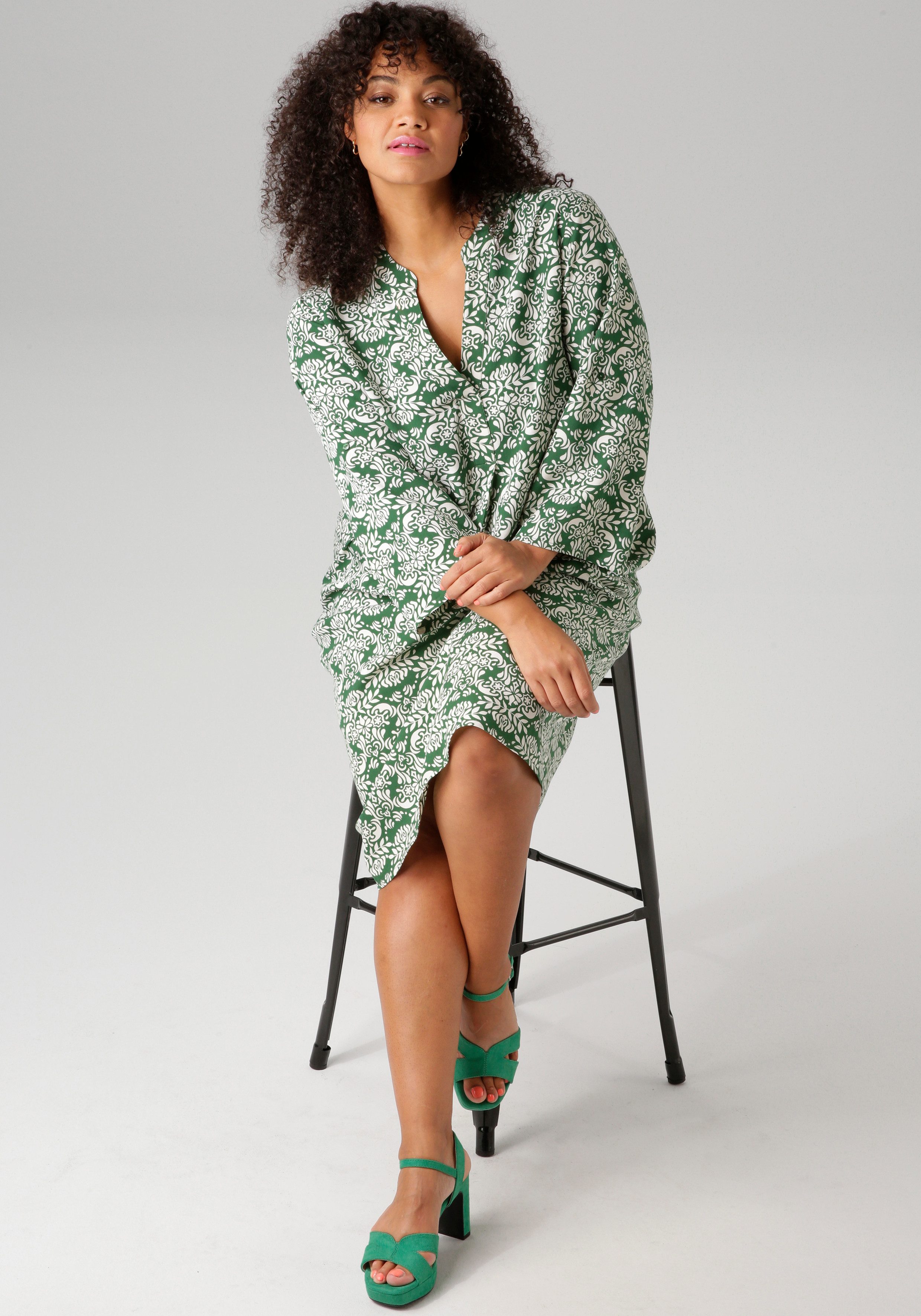 Aniston PLUS Zomerjurk met kleurharmonieuze, grafische print - nieuwe collectie