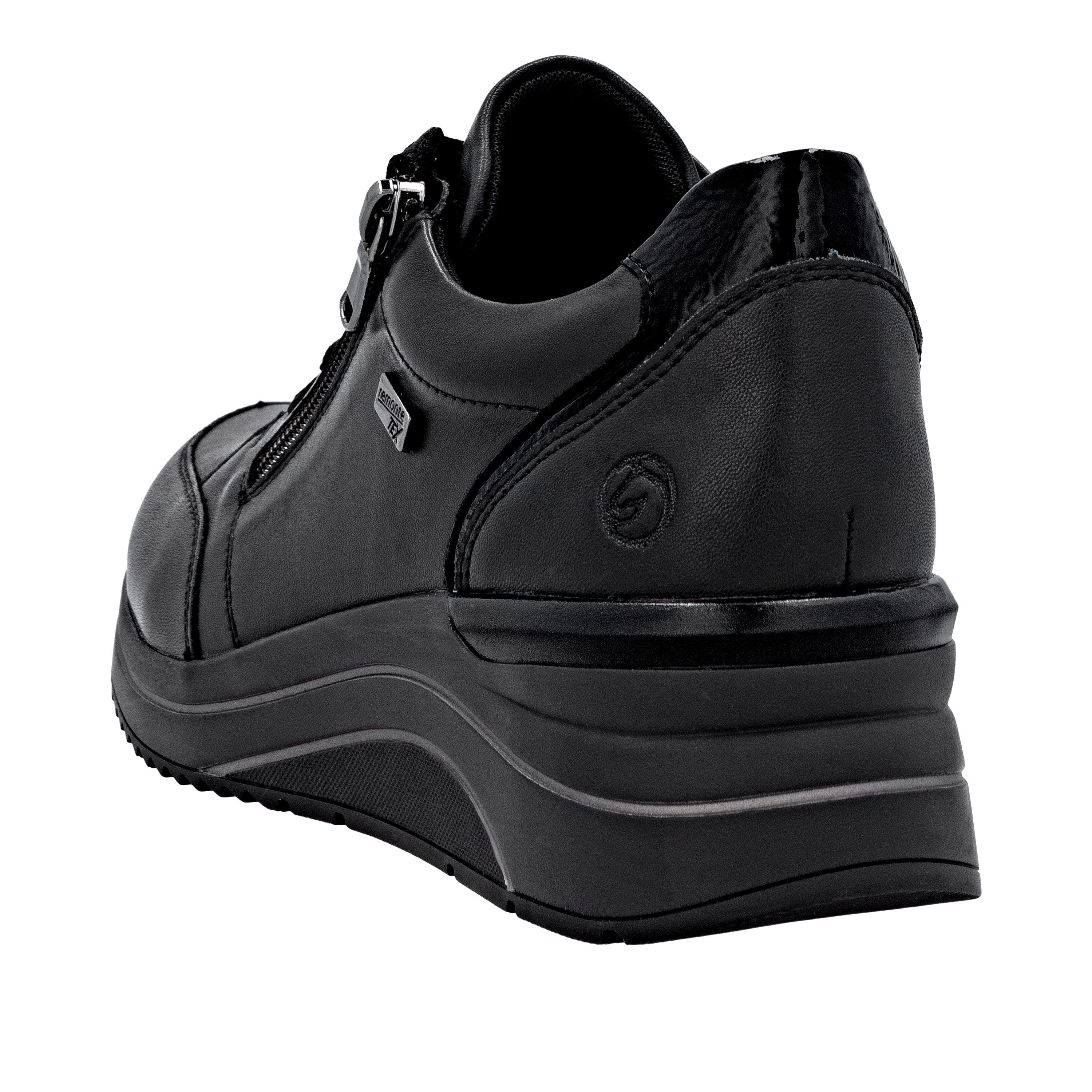 Remonte Sneakers met sleehak , vrijetijdsschoen, lage schoen, veterschoen met goudkleurige logo-hanger