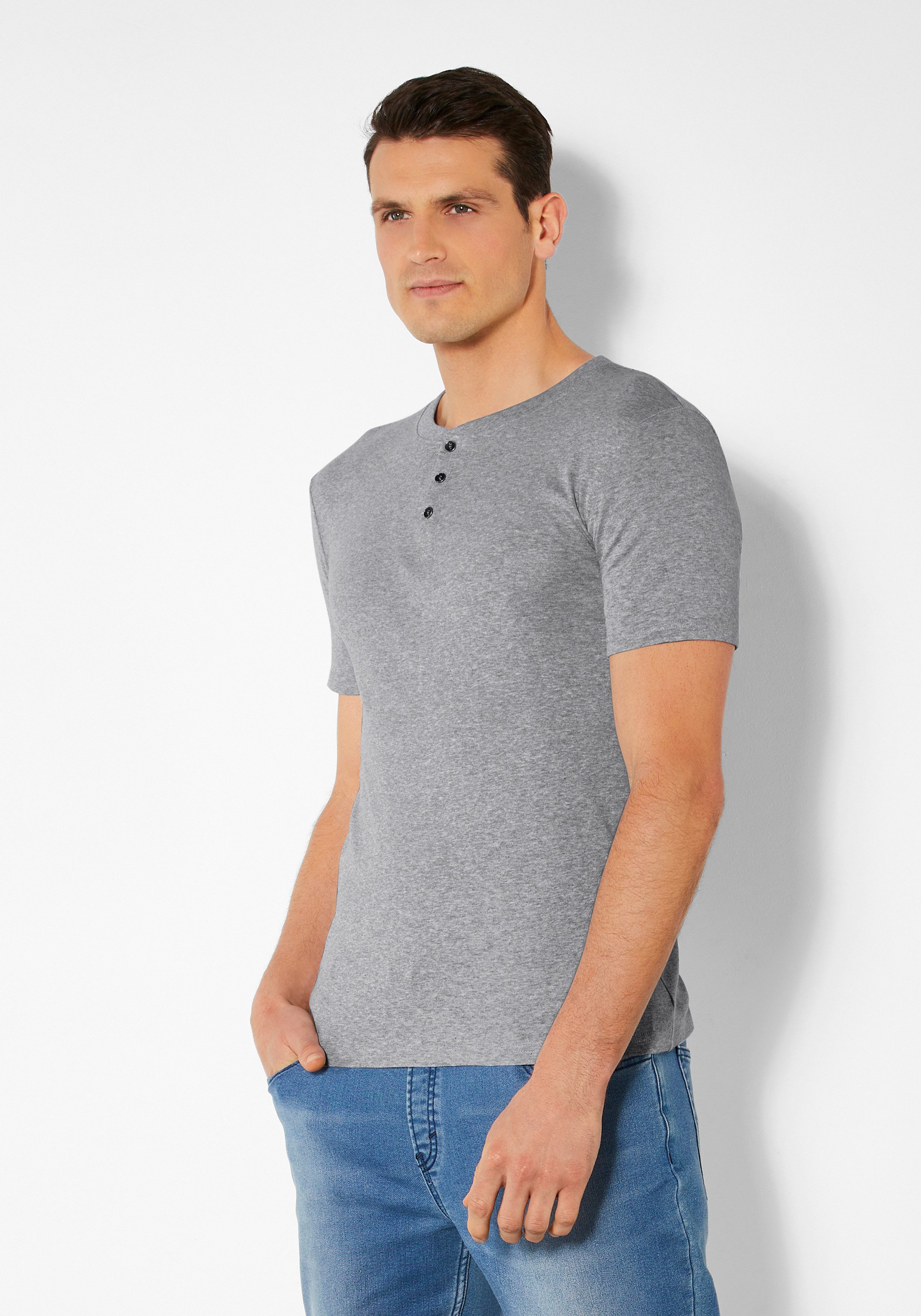 H.I.S T-shirt met een verfijnde knoopsluiting perfect als onderhemd (set)