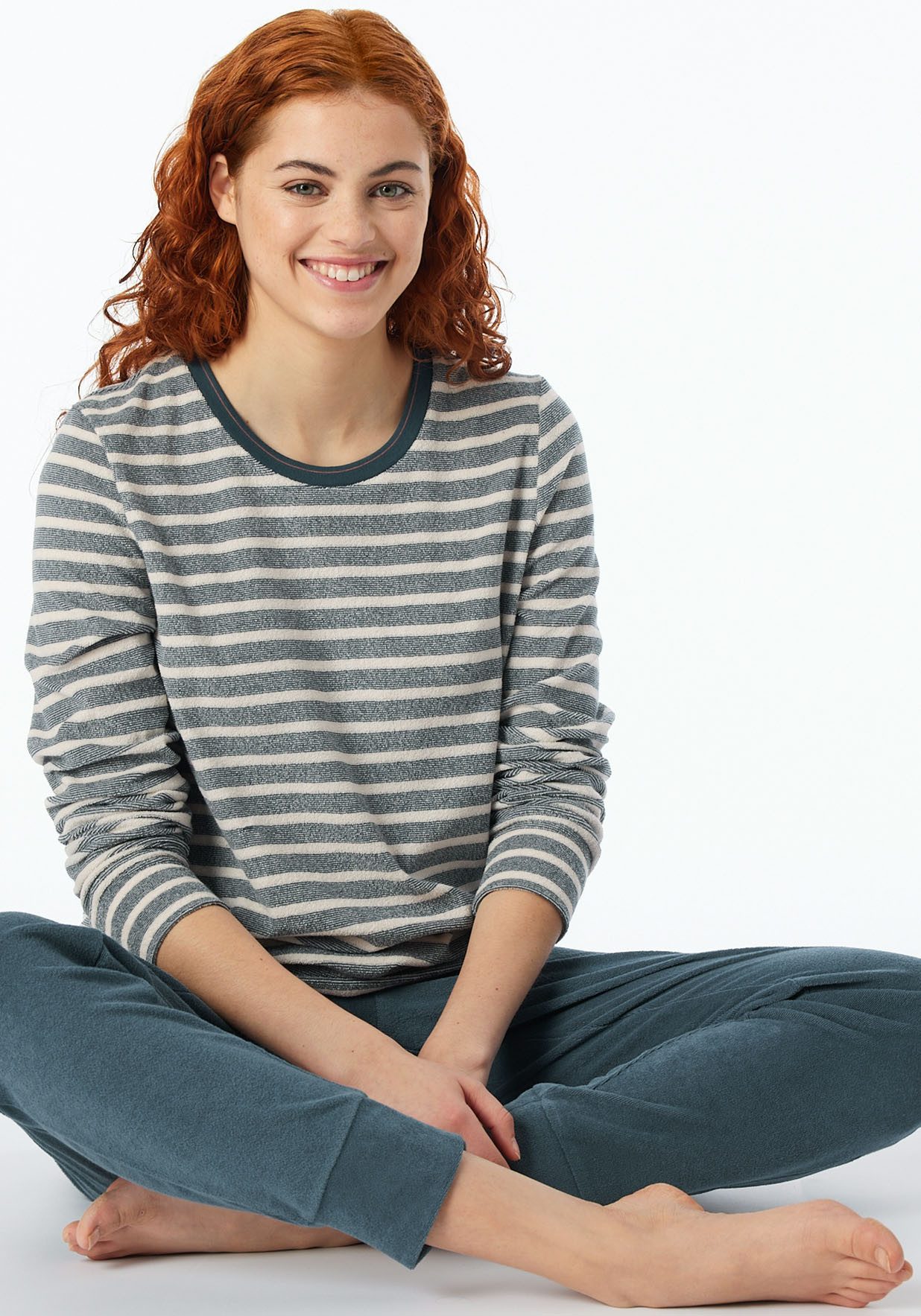 Schiesser Pyjama "Casual Essentials" met contrastbeleg bij de hals (2-delig)