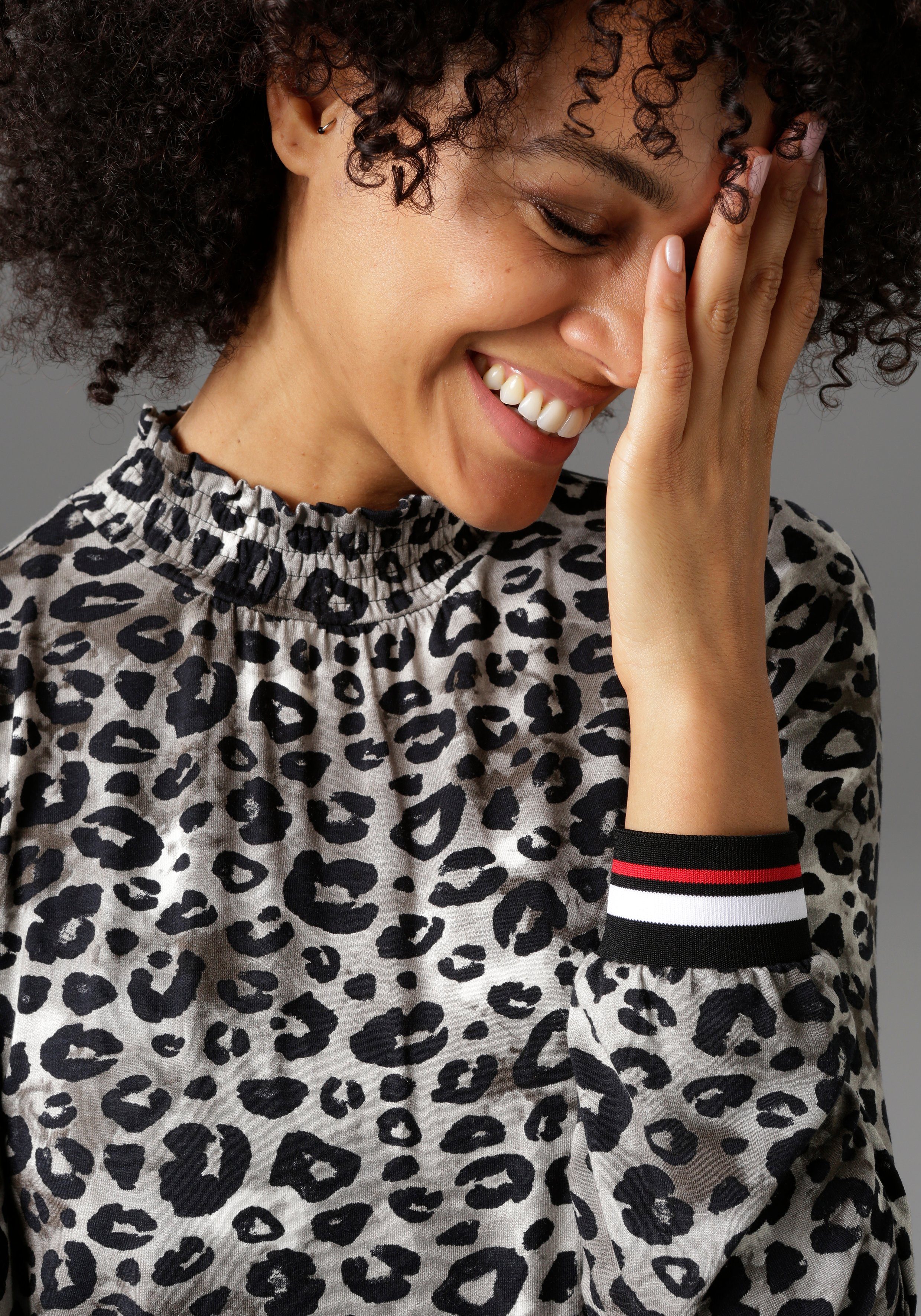 Aniston CASUAL Shirt met lange mouwen met trendy animal-print en gestreepte boord