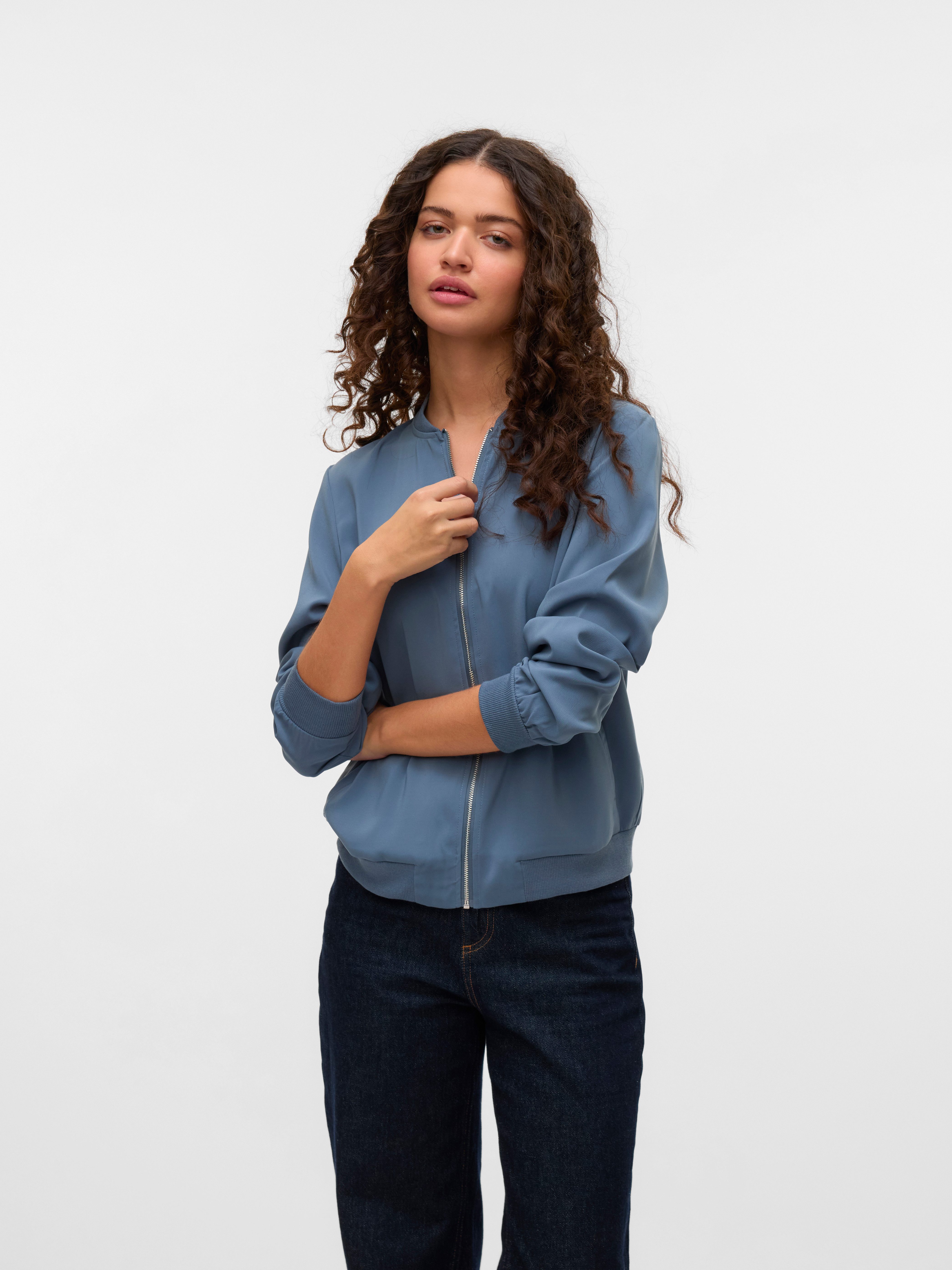 Vero Moda Bomberjack VMCOCO L S BOMBER in modieus kort model