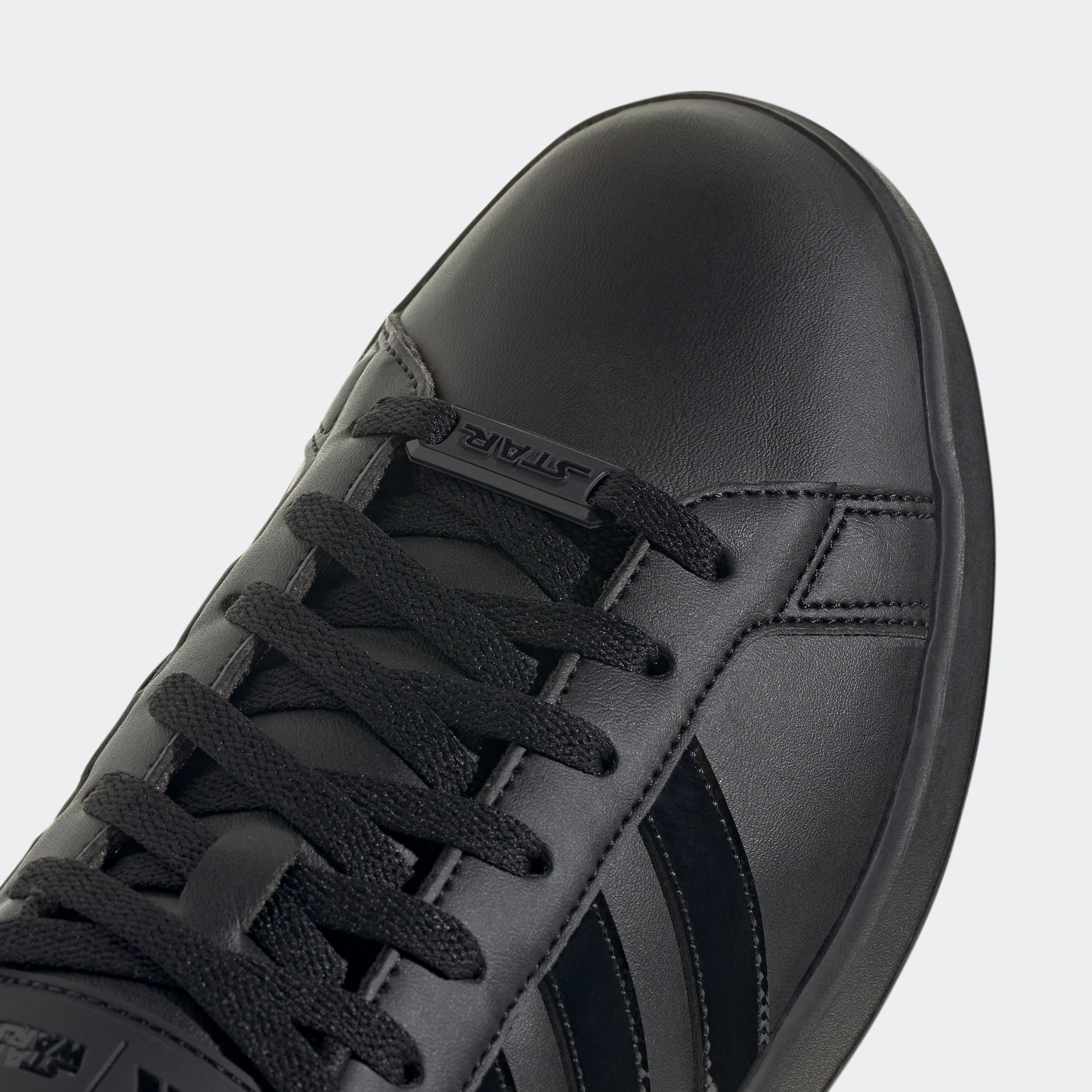adidas Sportswear Sneakers ADIDAS STAR WARS GRAND COURT SCHOEN Design geïnspireerd op de adidas Superstar