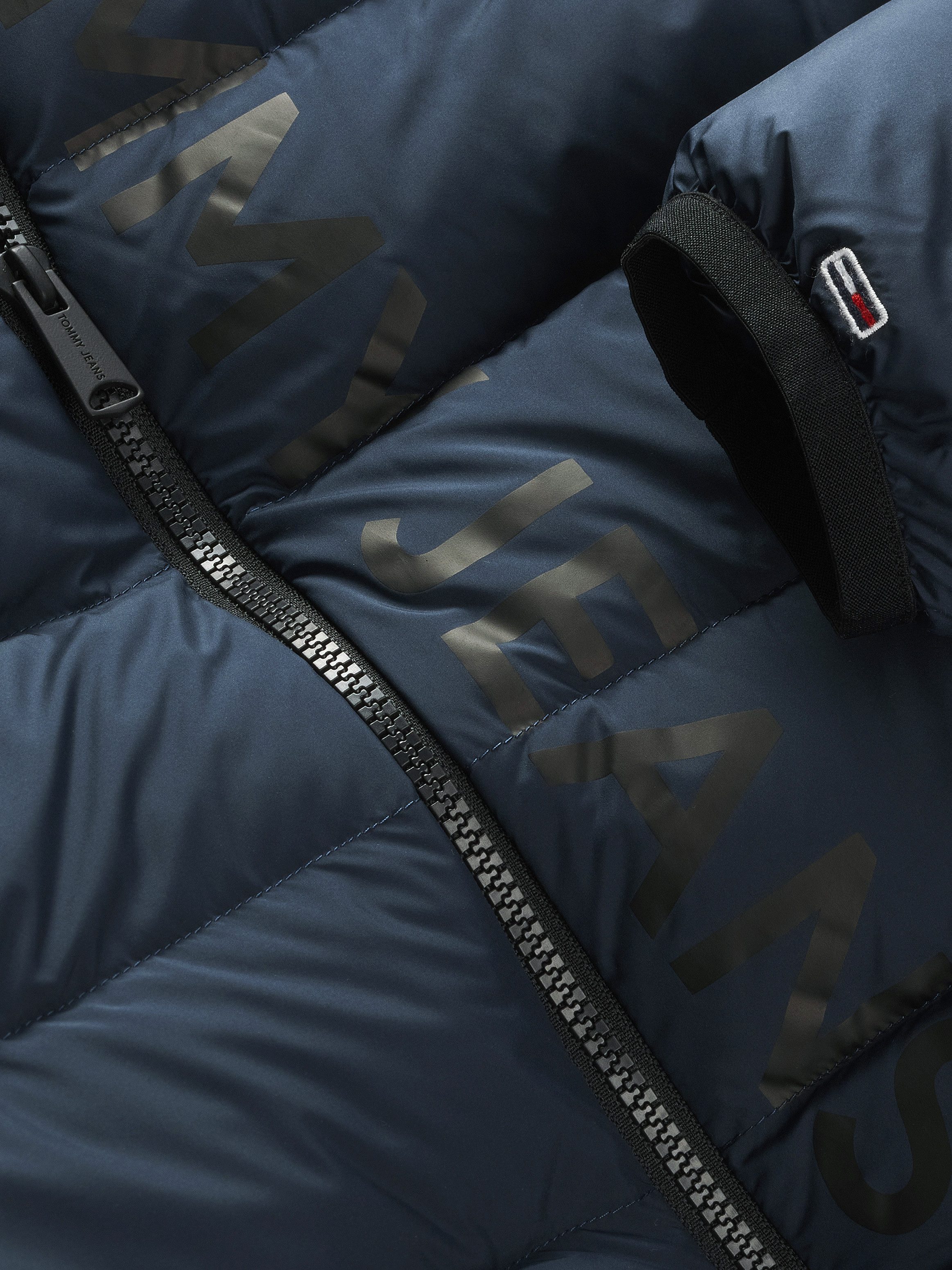 TOMMY JEANS Gewatteerde jas TJW LT DOWN PRINTED PUFFER