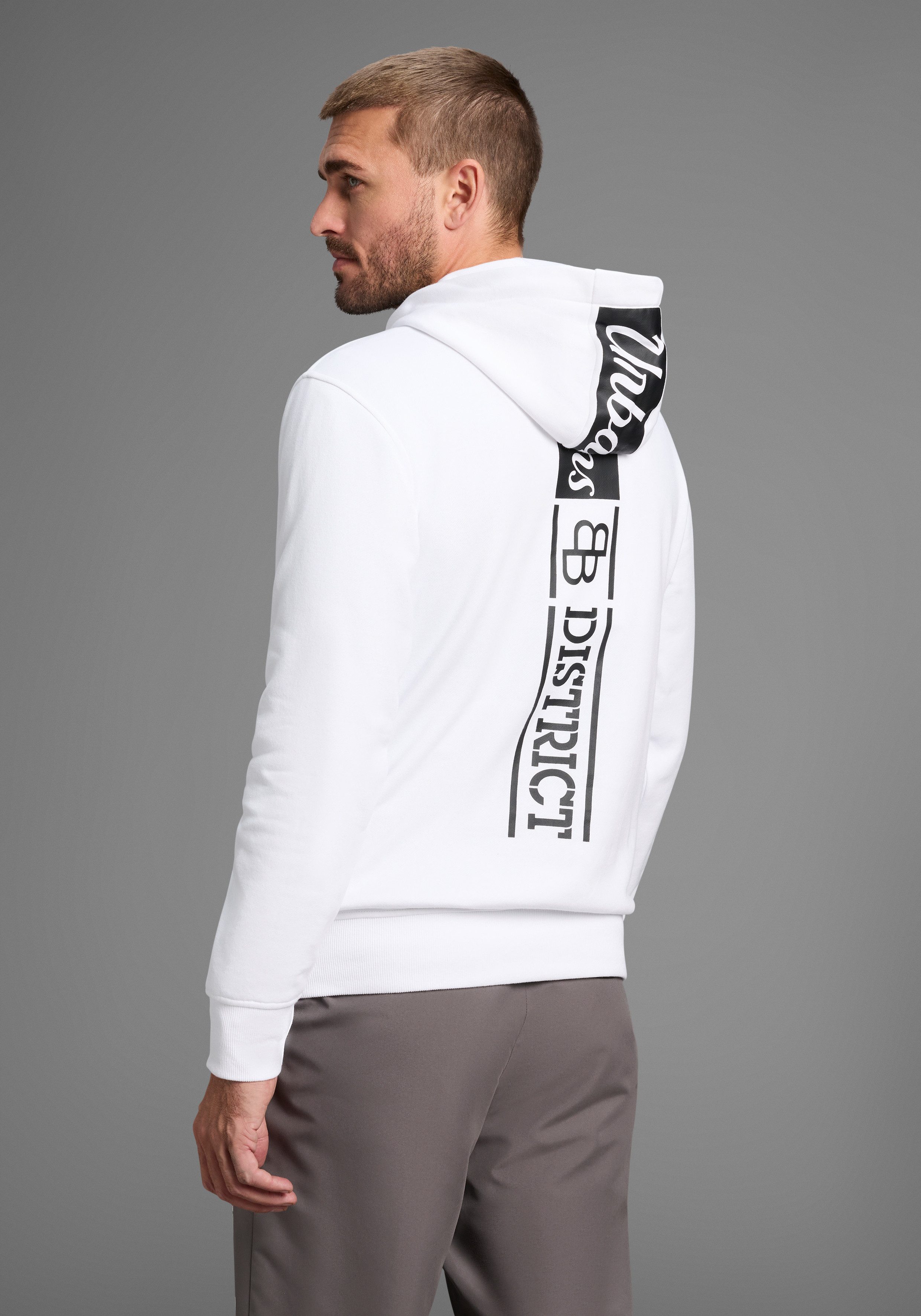 Bruno Banani Hoodie lange mouwen, smal gesneden, bedrukt ontwerp