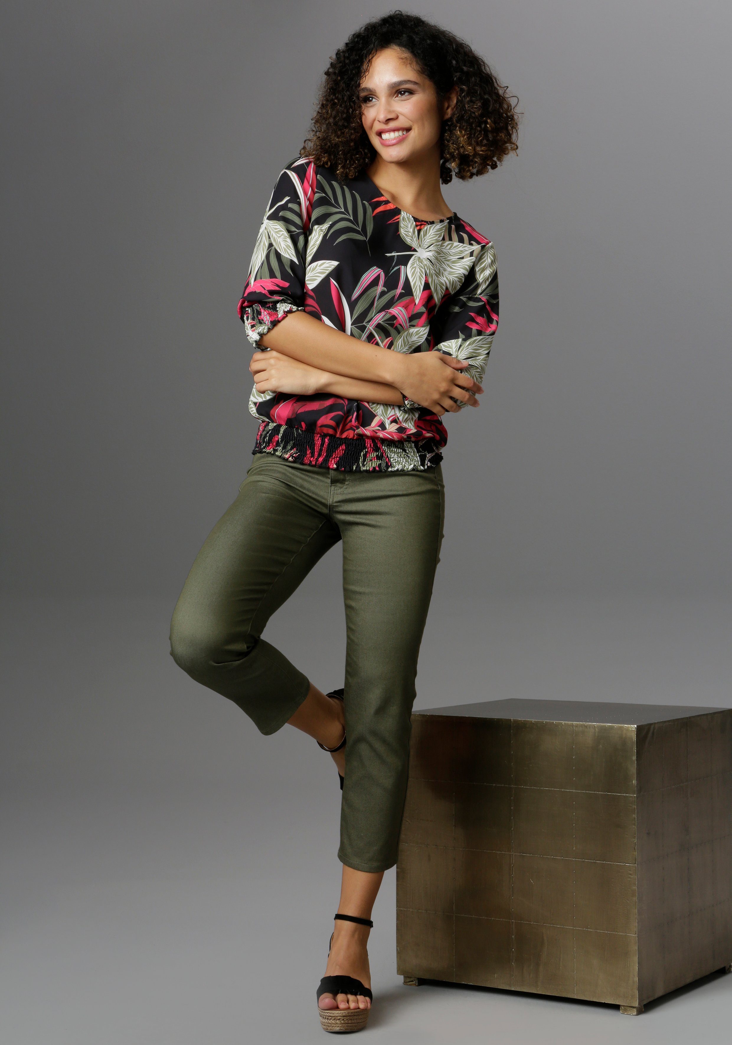 Aniston SELECTED Blouse zonder sluiting met gesmokte randen
