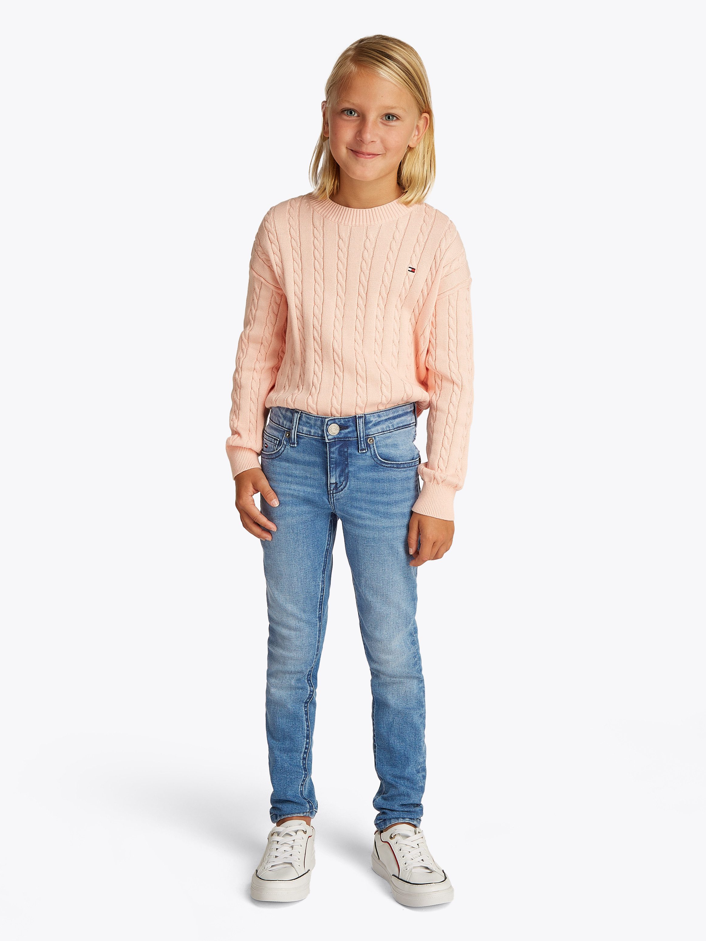 Tommy Hilfiger Skinny fit jeans NORA SKINNY DKBLUE JEANS in blauwe wasbeurt, met logo-badge