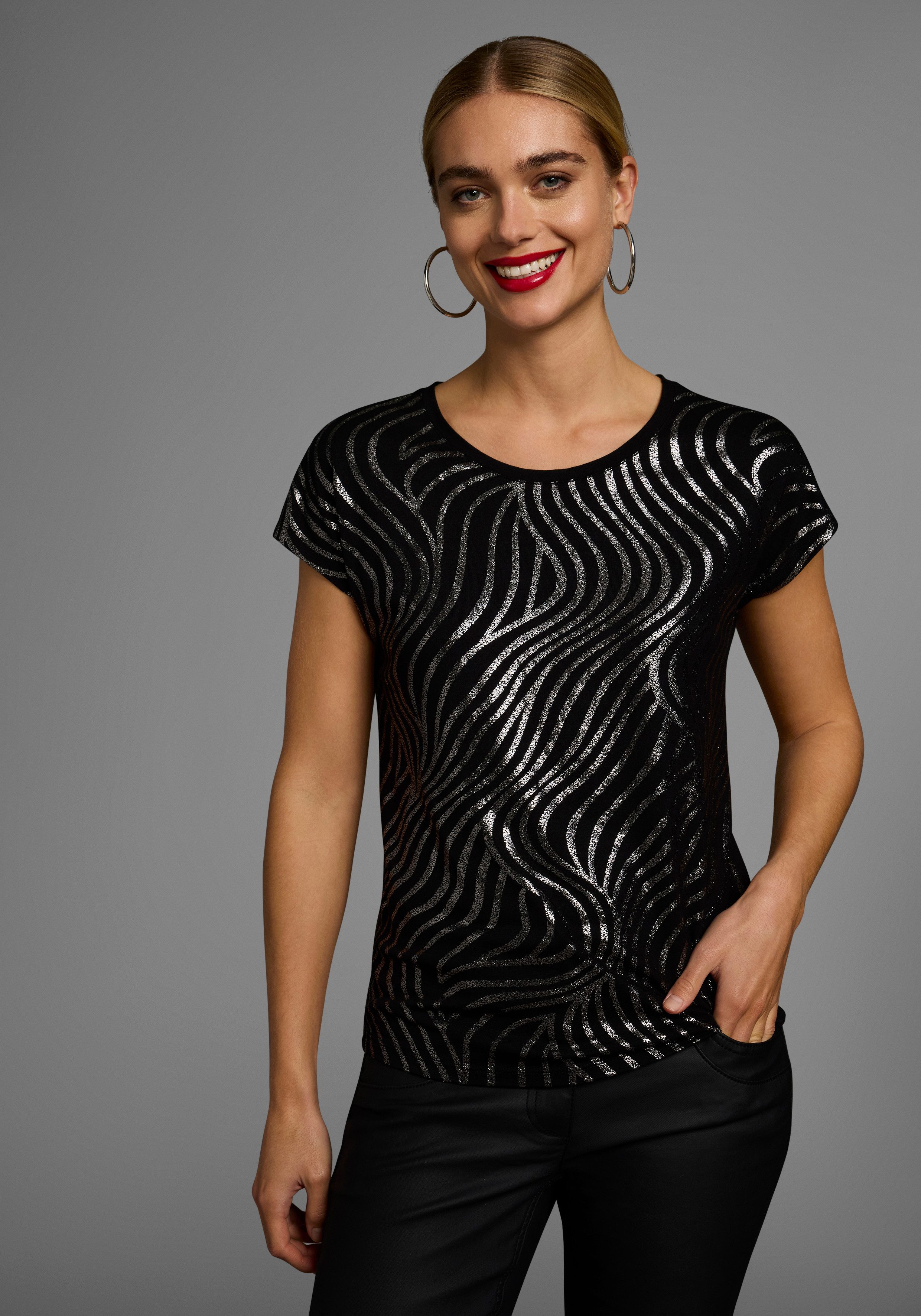 Laura Scott Shirt met ronde hals Korte mouwen, figuurvolgend, van elastische single jersey