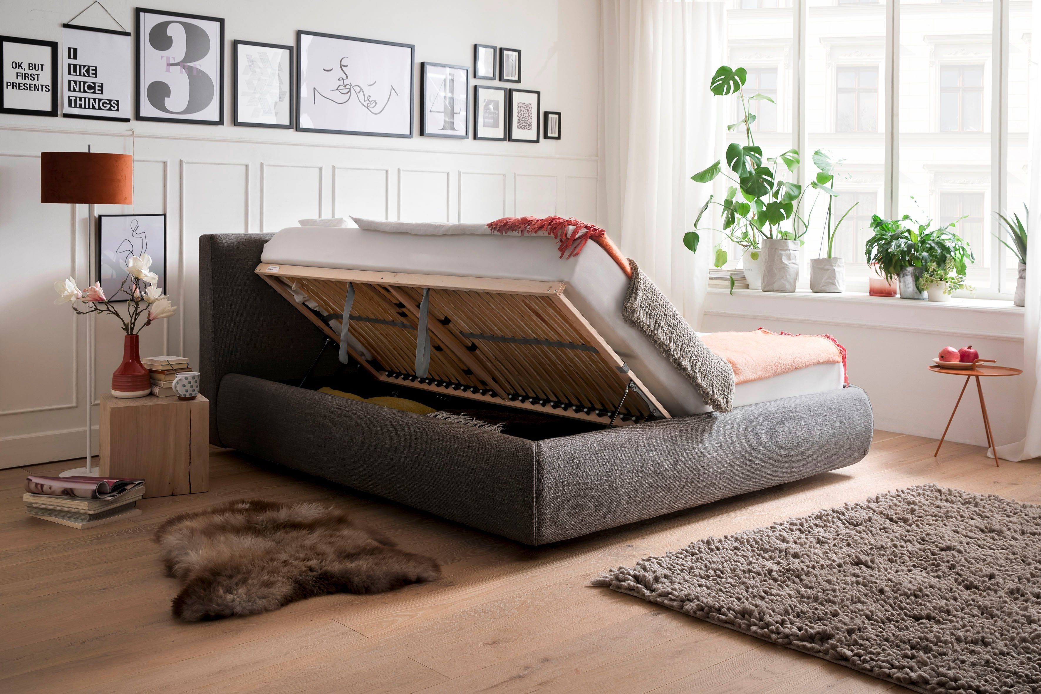 meise.möbel Gestoffeerd bed Atesio Naar keuze met lattenbodem, matras en bedkist
