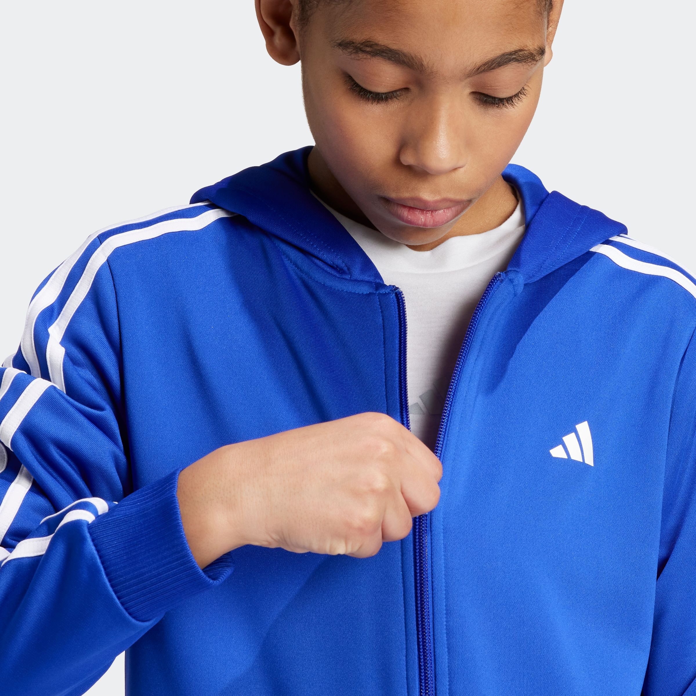 adidas Sportswear Trainingsjack TRAIN ESSENTIALS AEROREADY 3STREPEN REGULARFIT CAPUCHONJACK