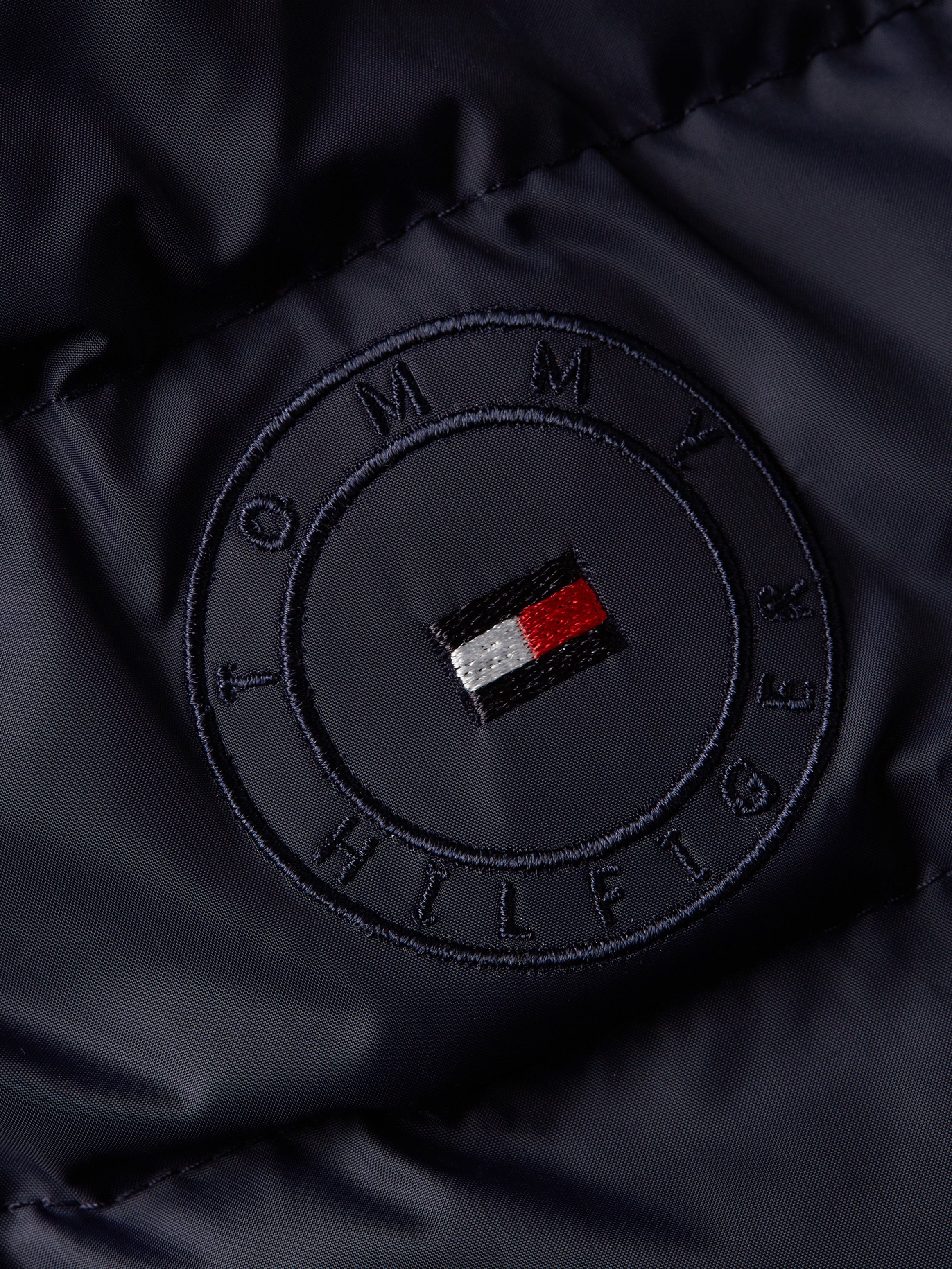 Tommy Hilfiger Donsjack TYRA DOWN JACKET WITH FUR met rand van imitatiebont op de capuchon