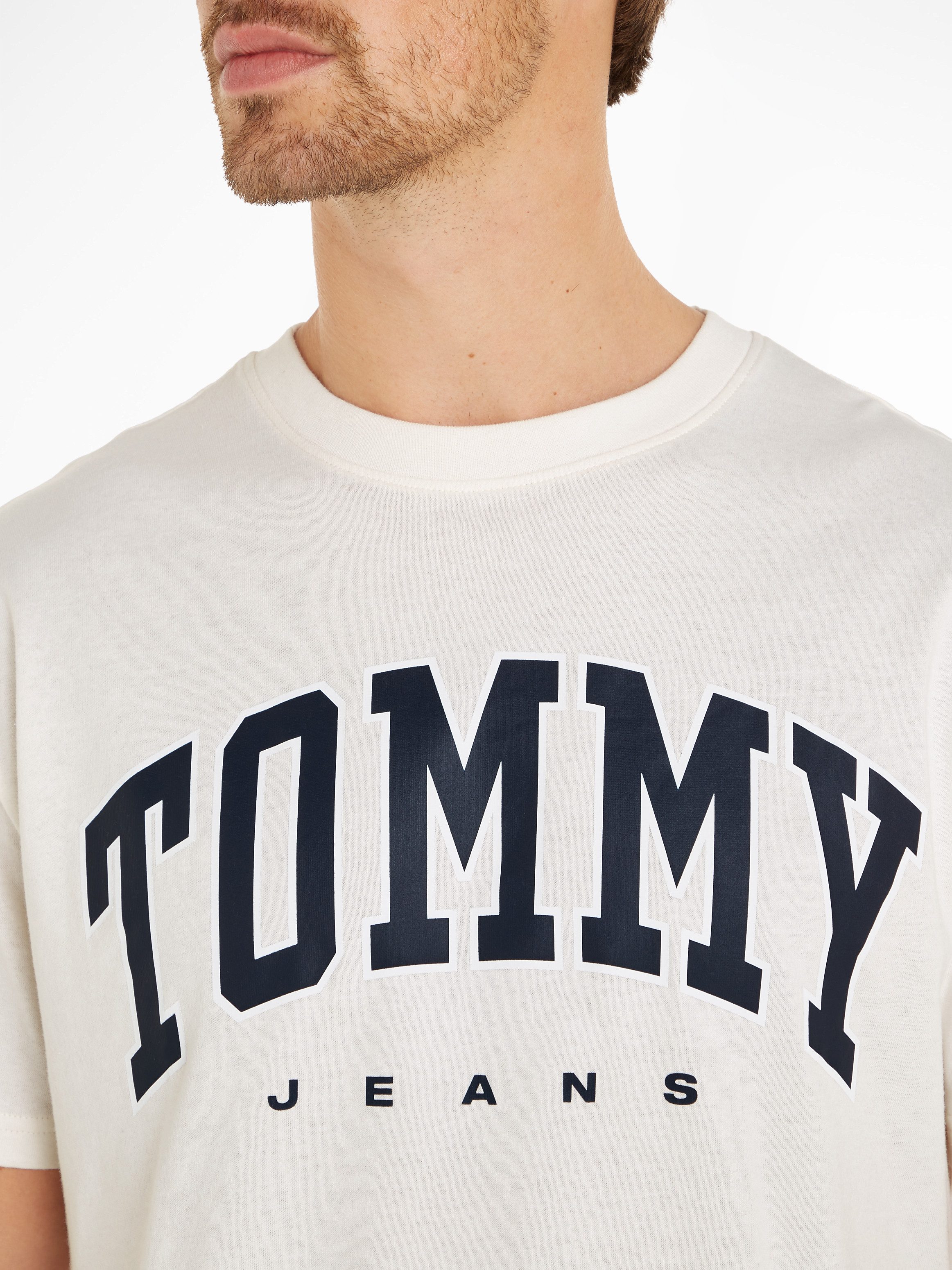 TOMMY JEANS T-shirt TJM REG ARCH VARSITY TEE EXT
