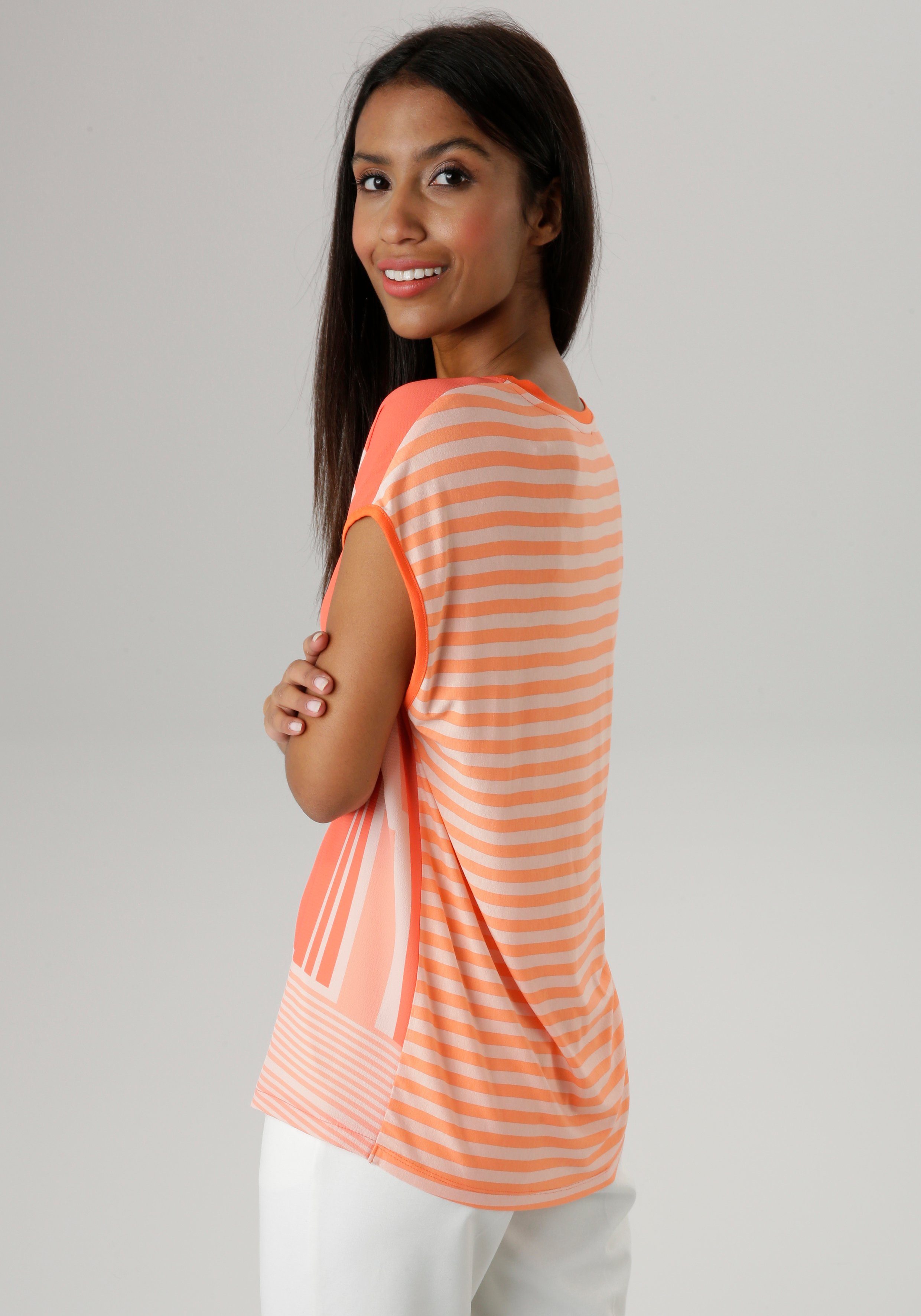 Aniston SELECTED Shirtblouse met gestreepte rug en overhangende schouders