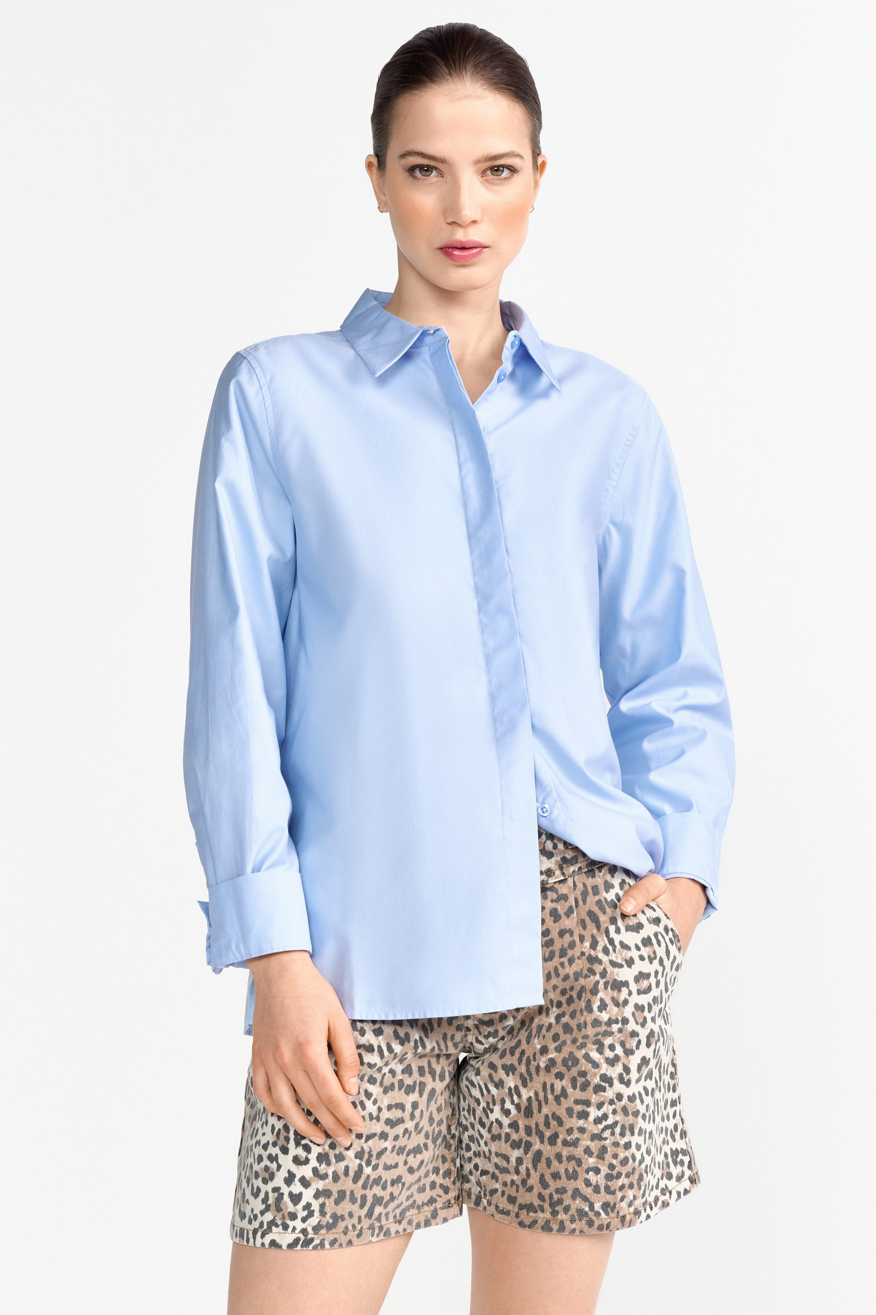 Rich & Royal Short
