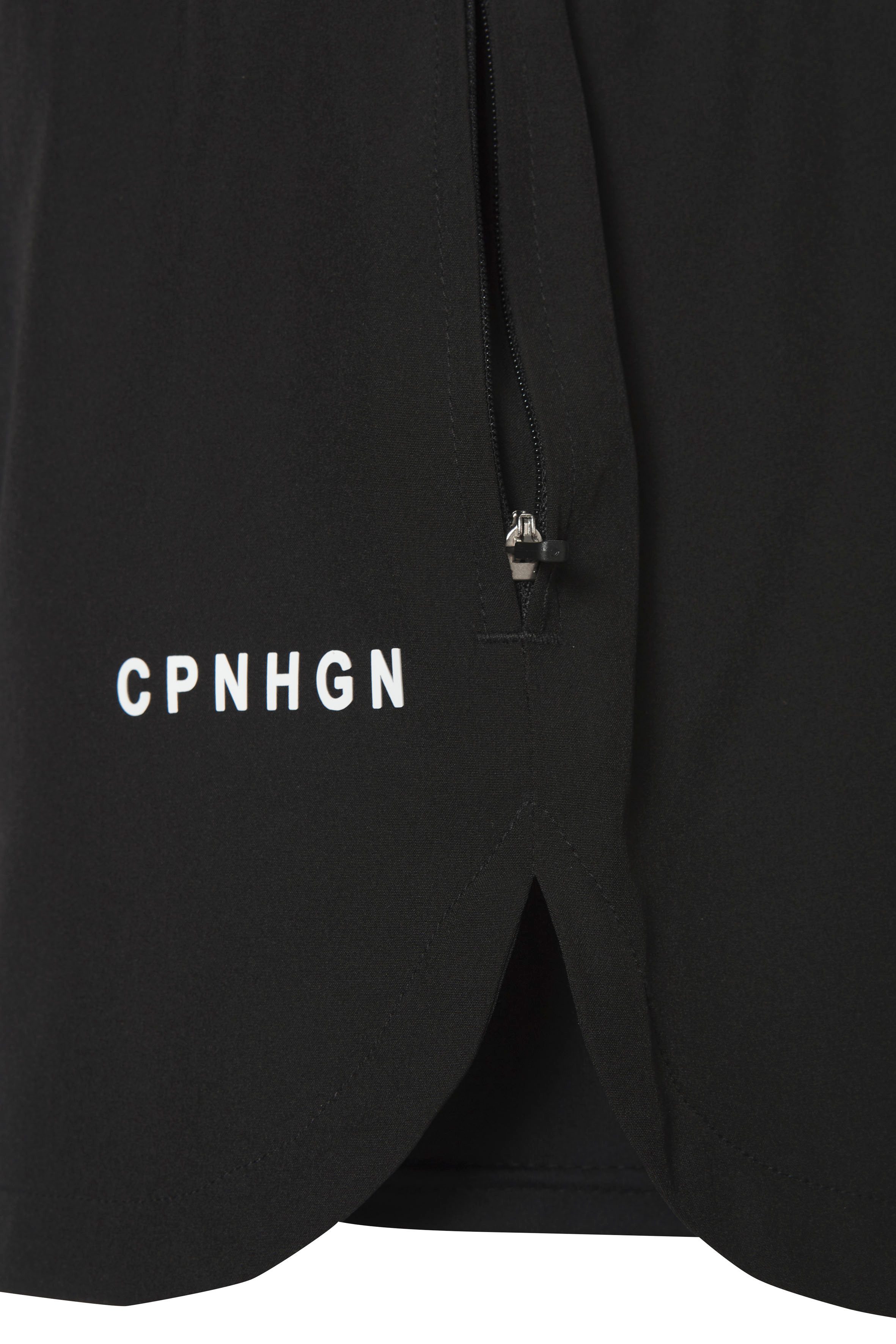Copenhagen Studios Functionele short met ritszakken opzij
