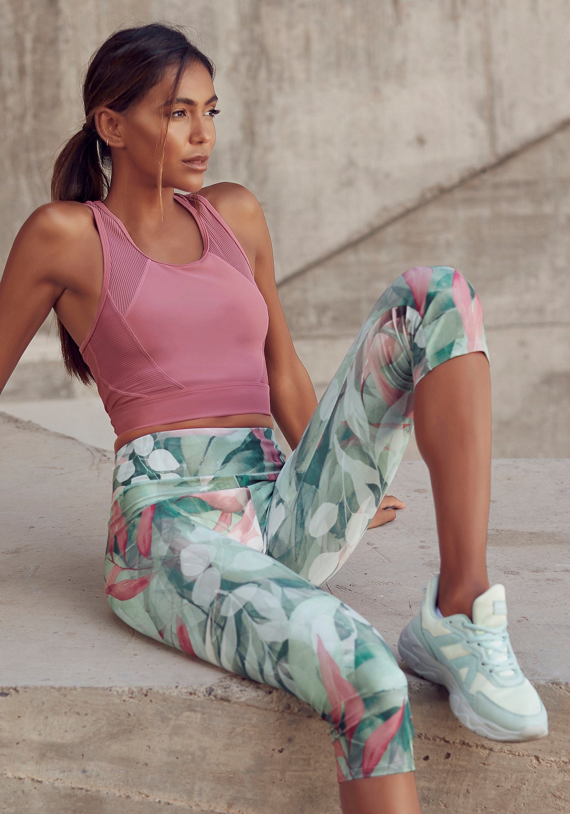 active by Lascana Functioneel shirt met mesh-inzet
