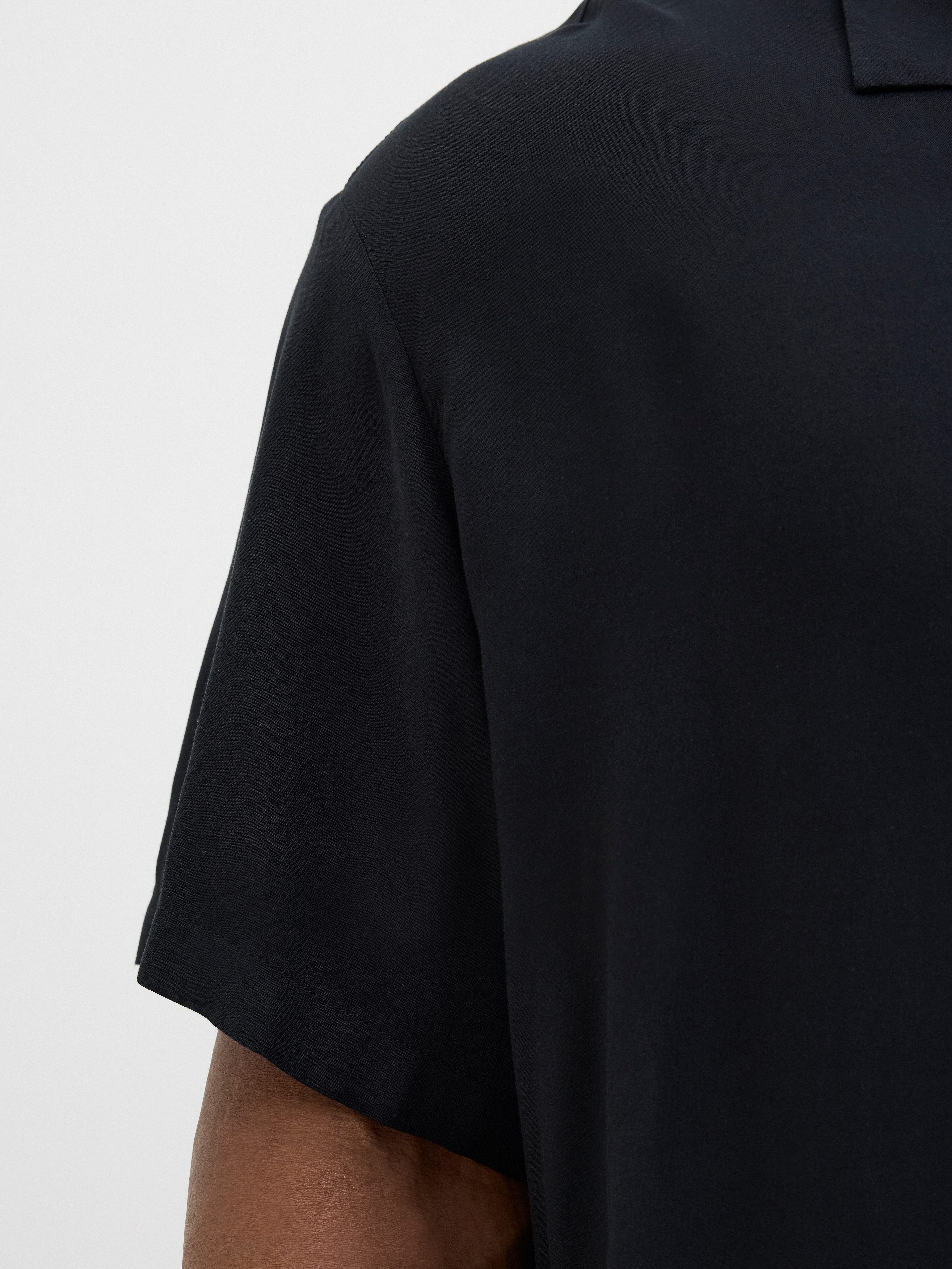 Jack & Jones PlusSize Overhemd met korte mouwen JJEJEFF SOLID RESORT SHIRT S/S SN PLS