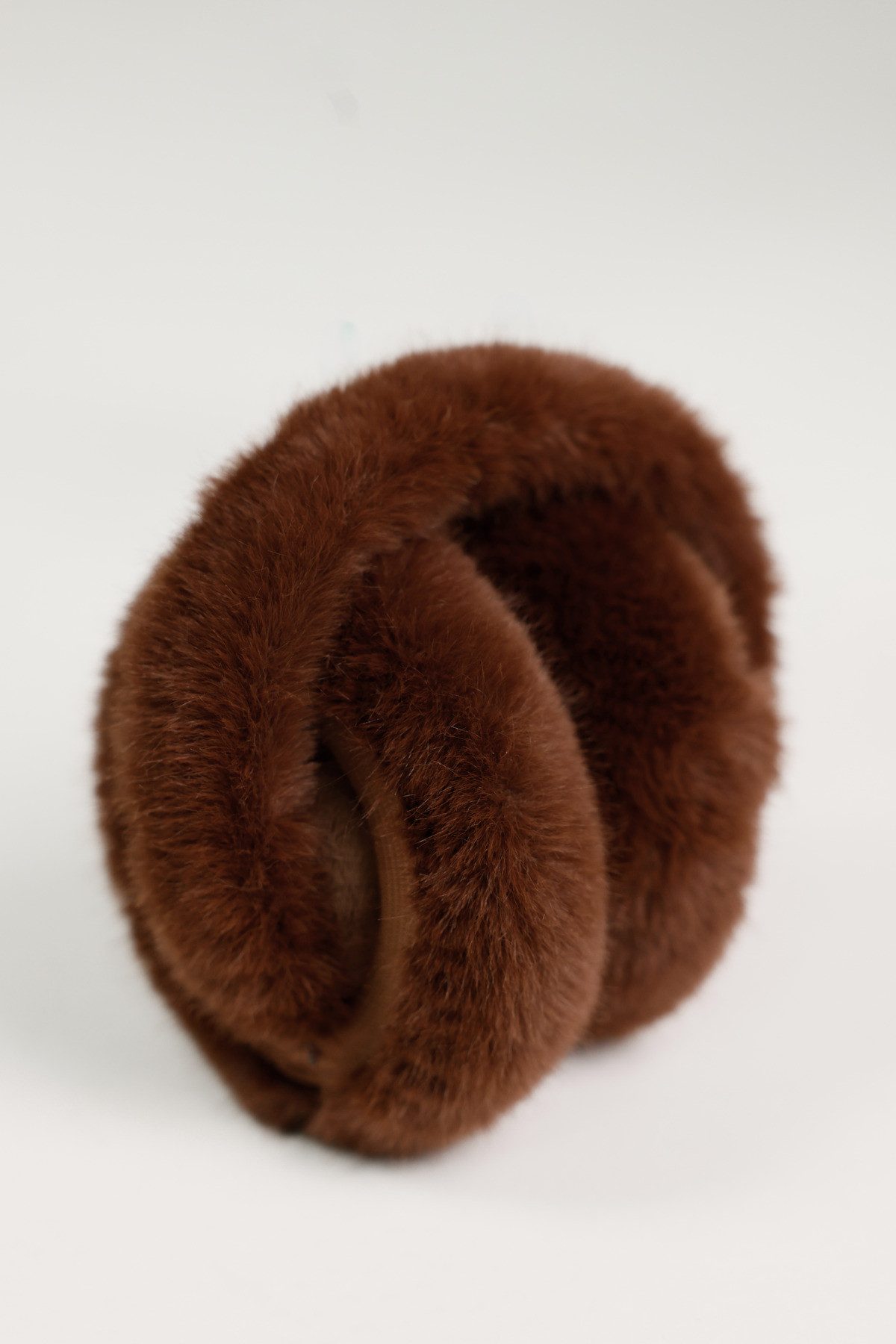 Monari Oorwarmers Regular fit met imitatiebont