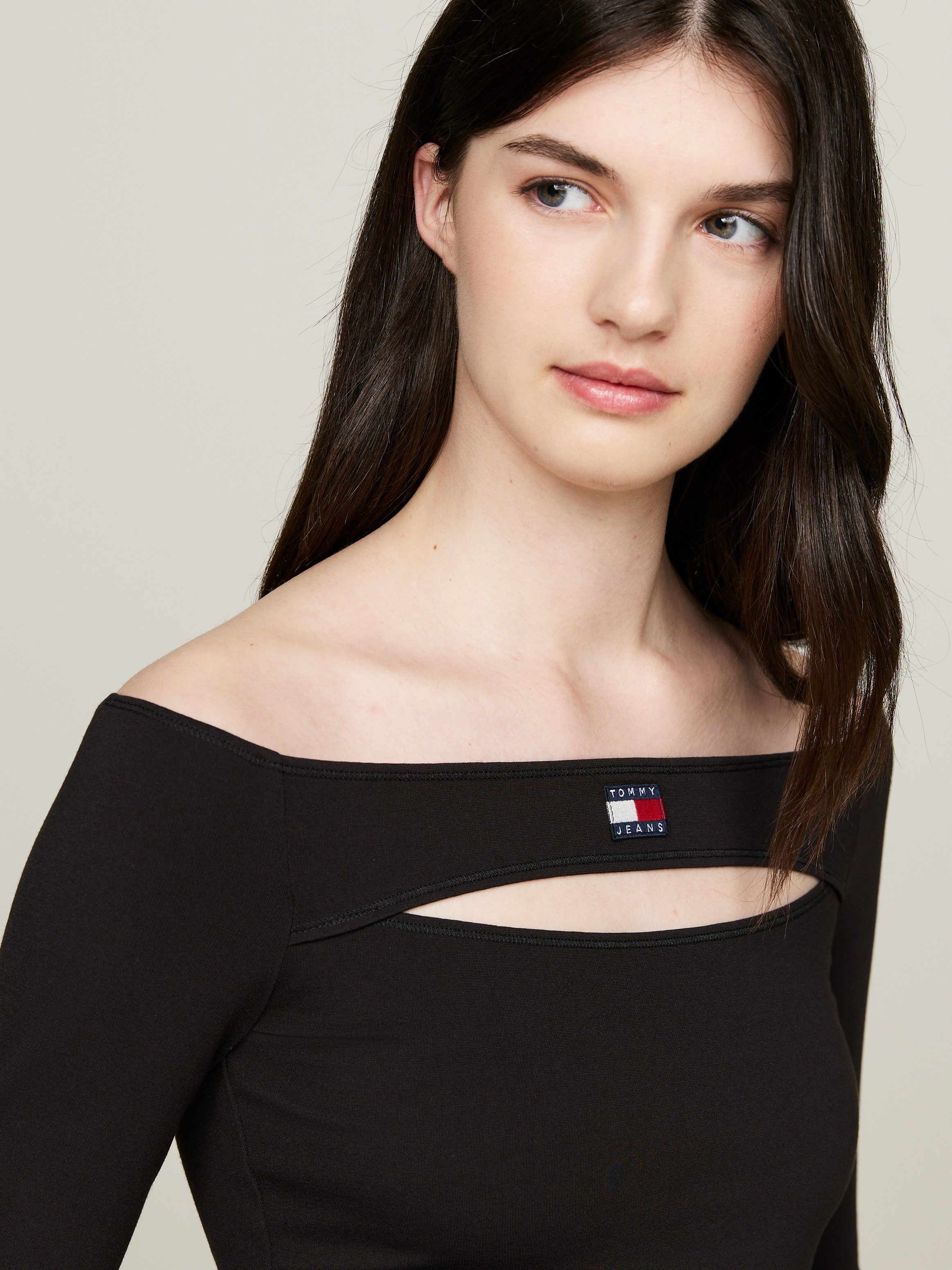 TOMMY JEANS Shirt met lange mouwen TJW SLIM BADGE CUTOUT TOP LS