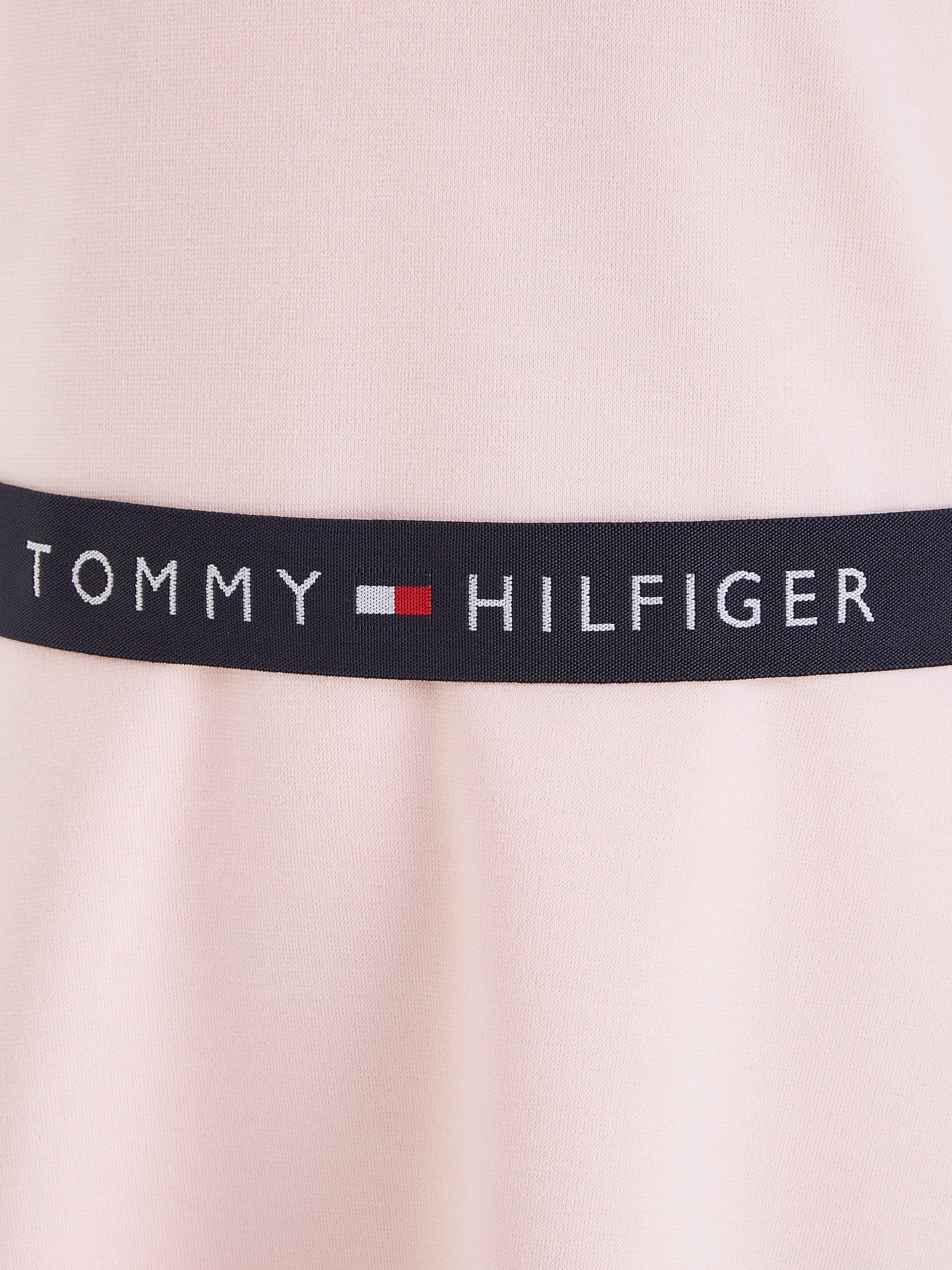 Tommy Hilfiger Jerseyjurk ESSENTIAL SKATER DRESS met merklabel op de tailleband