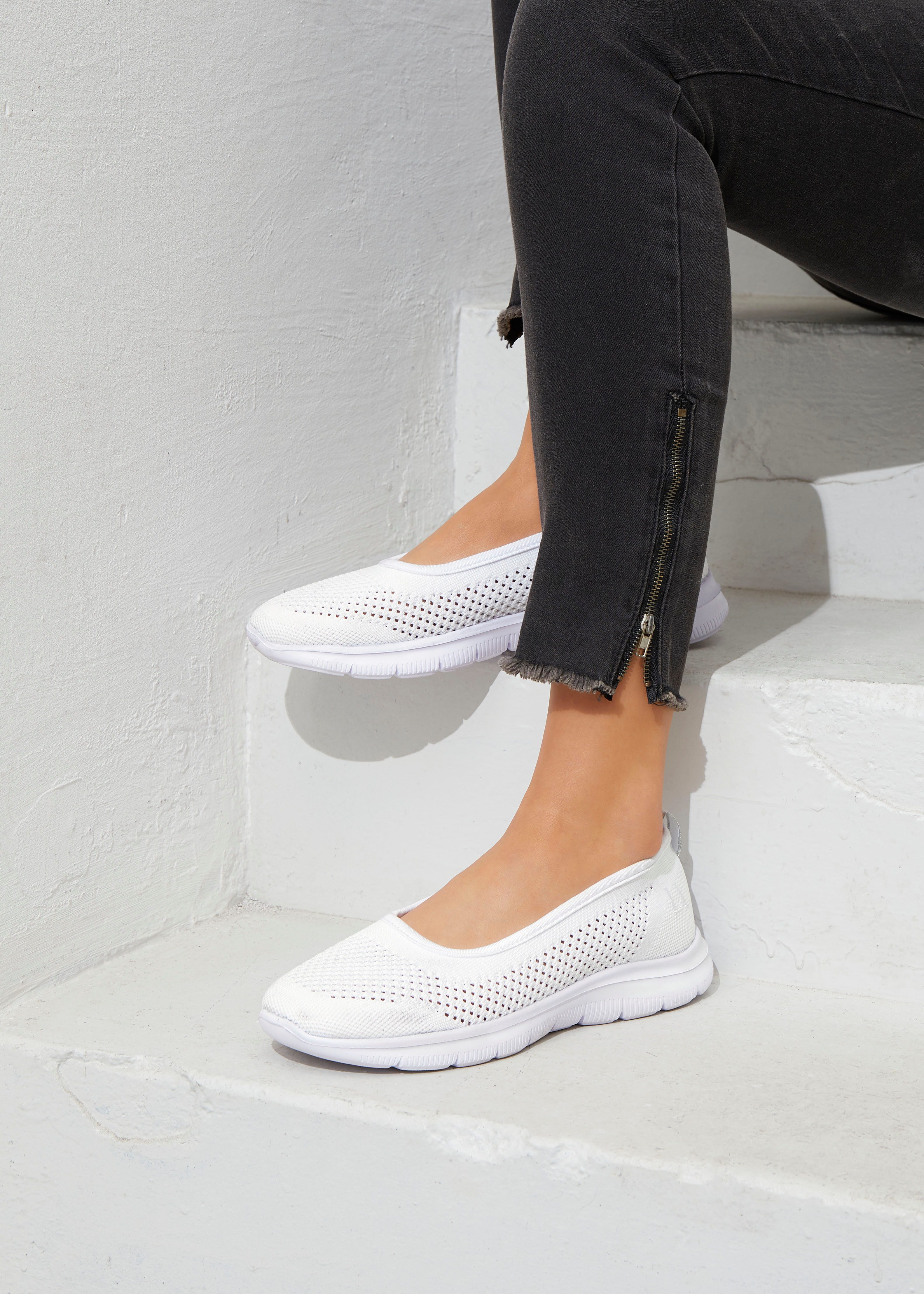 Lascana Sneaker-ballerina’s ultralichte slipper, slip-on sneaker, vrijetijdsschoen vegan