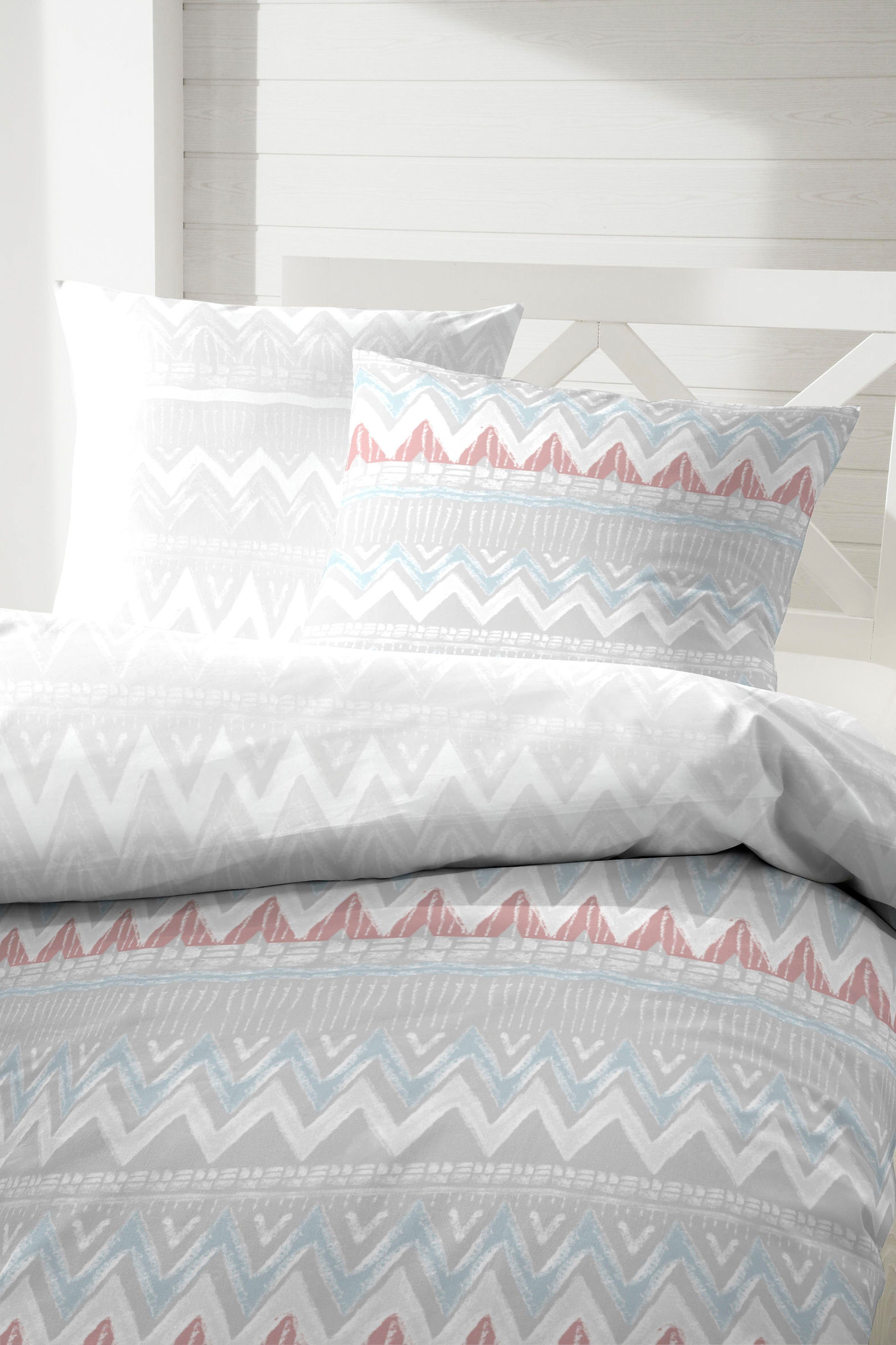 Primera Overtrekset Bio-Renforce Zahara met een modern zigzagmotief (2-delig)