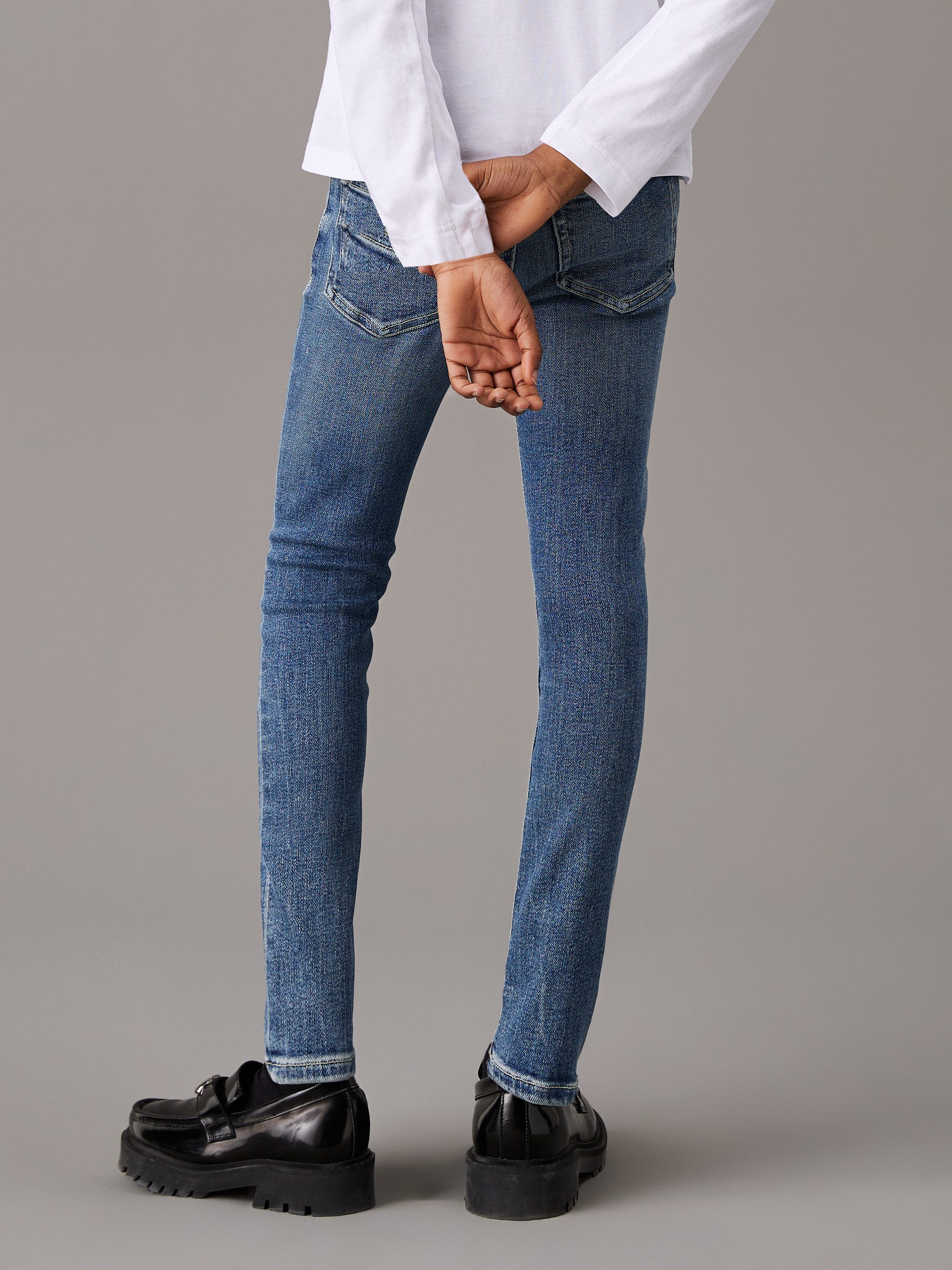 Calvin Klein Skinny fit jeans Mr Skinny Mid Blue Pws Denim voor kinderen tot 16 jaar en in 5-pocket stijl