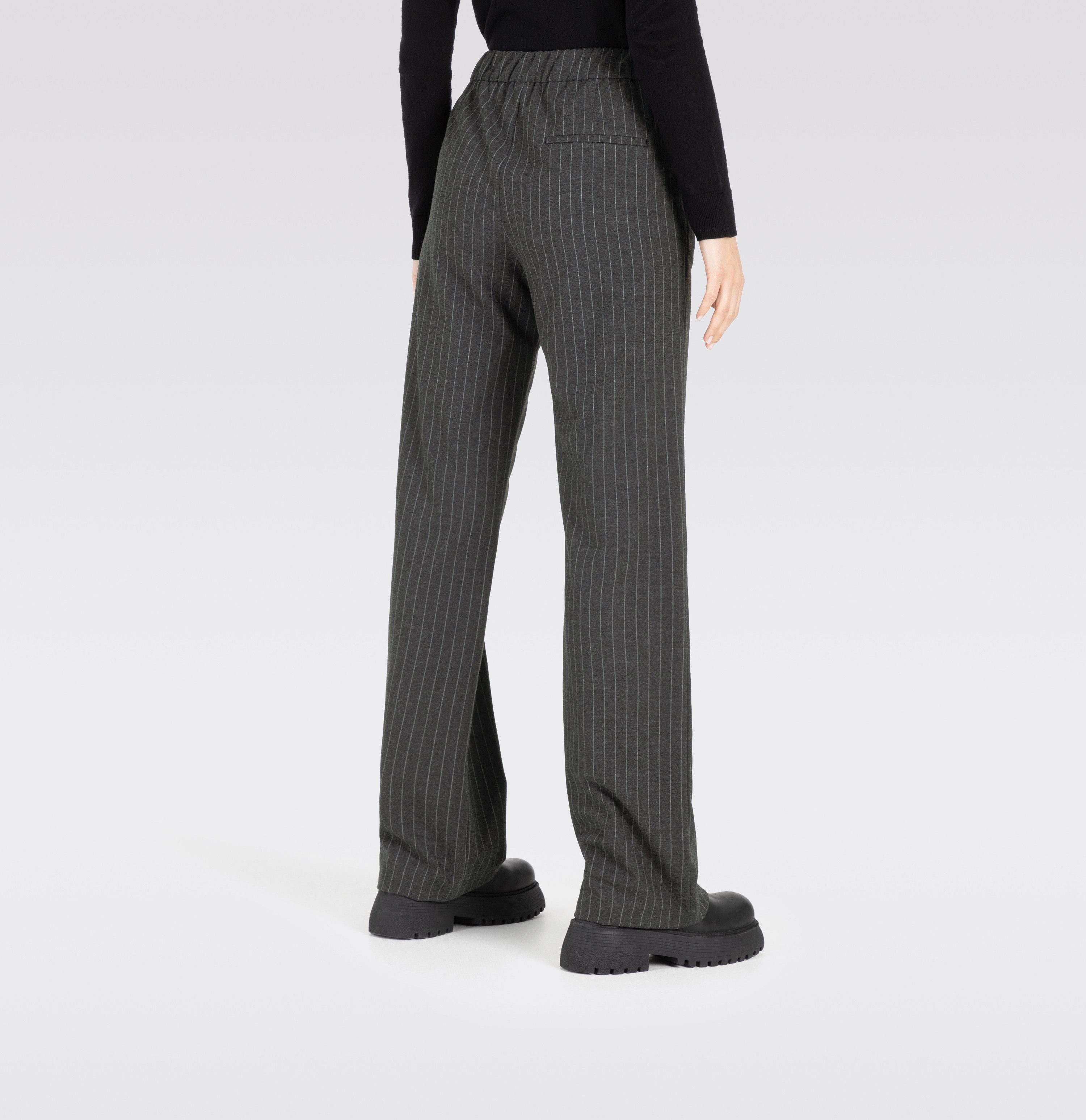 MAC Bootcutbroek Chiara Bootcut-vorm in figuuraccentuerende vorm