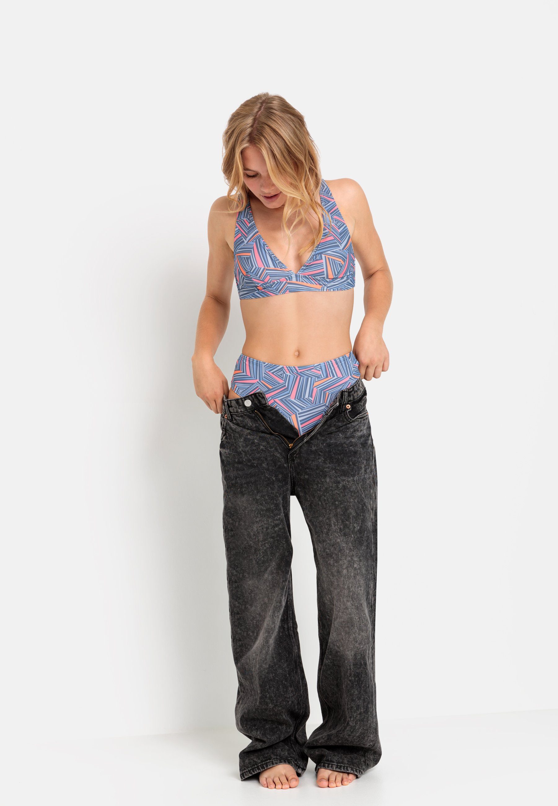 LSCN by LASCANA Highwaist-bikinibroekje Lisa met grafisch patroon