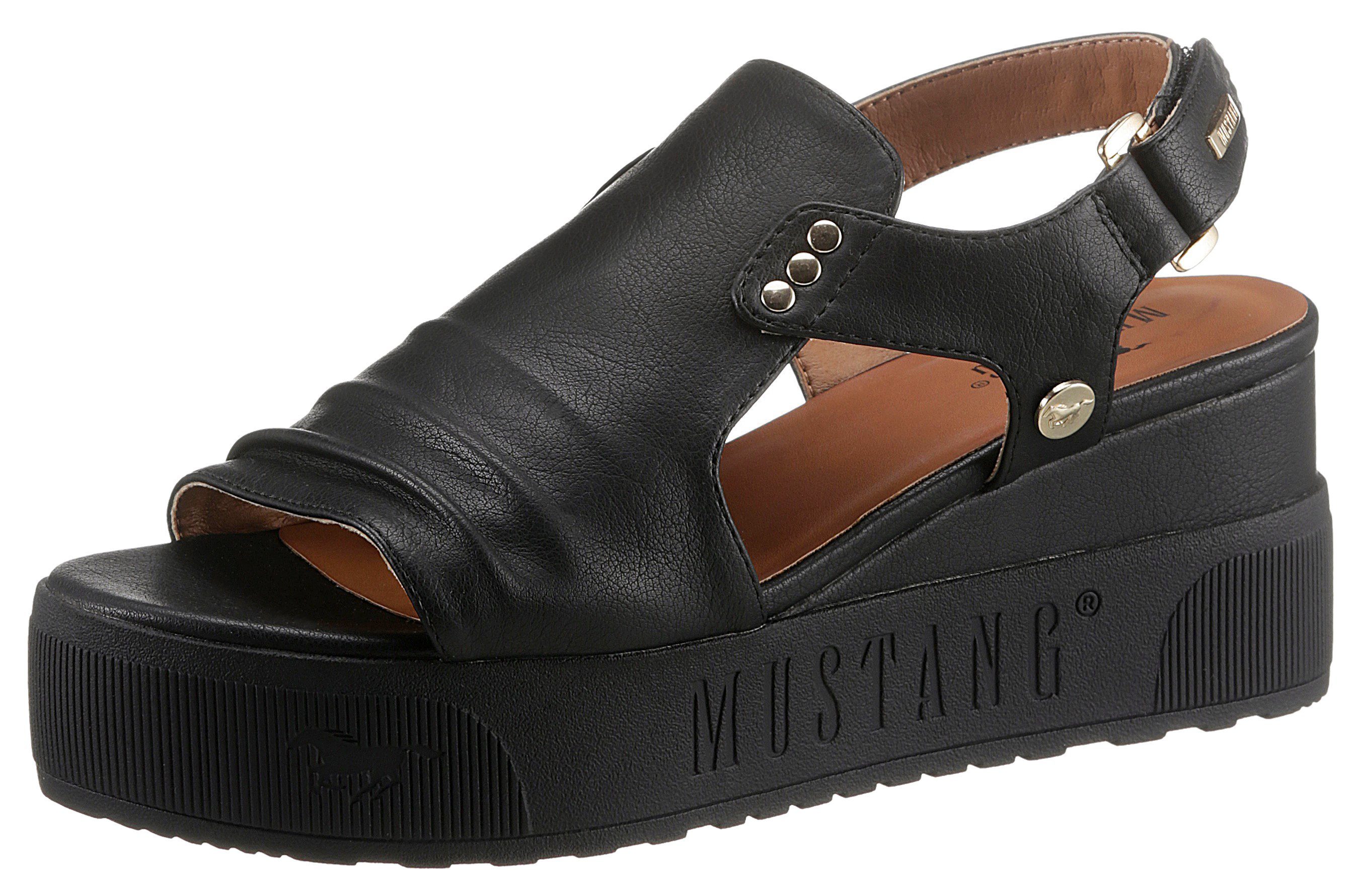 Mustang Shoes Sleehaksandaaltjes zomerschoen, sandaal, sleehak, met klittenbandjes