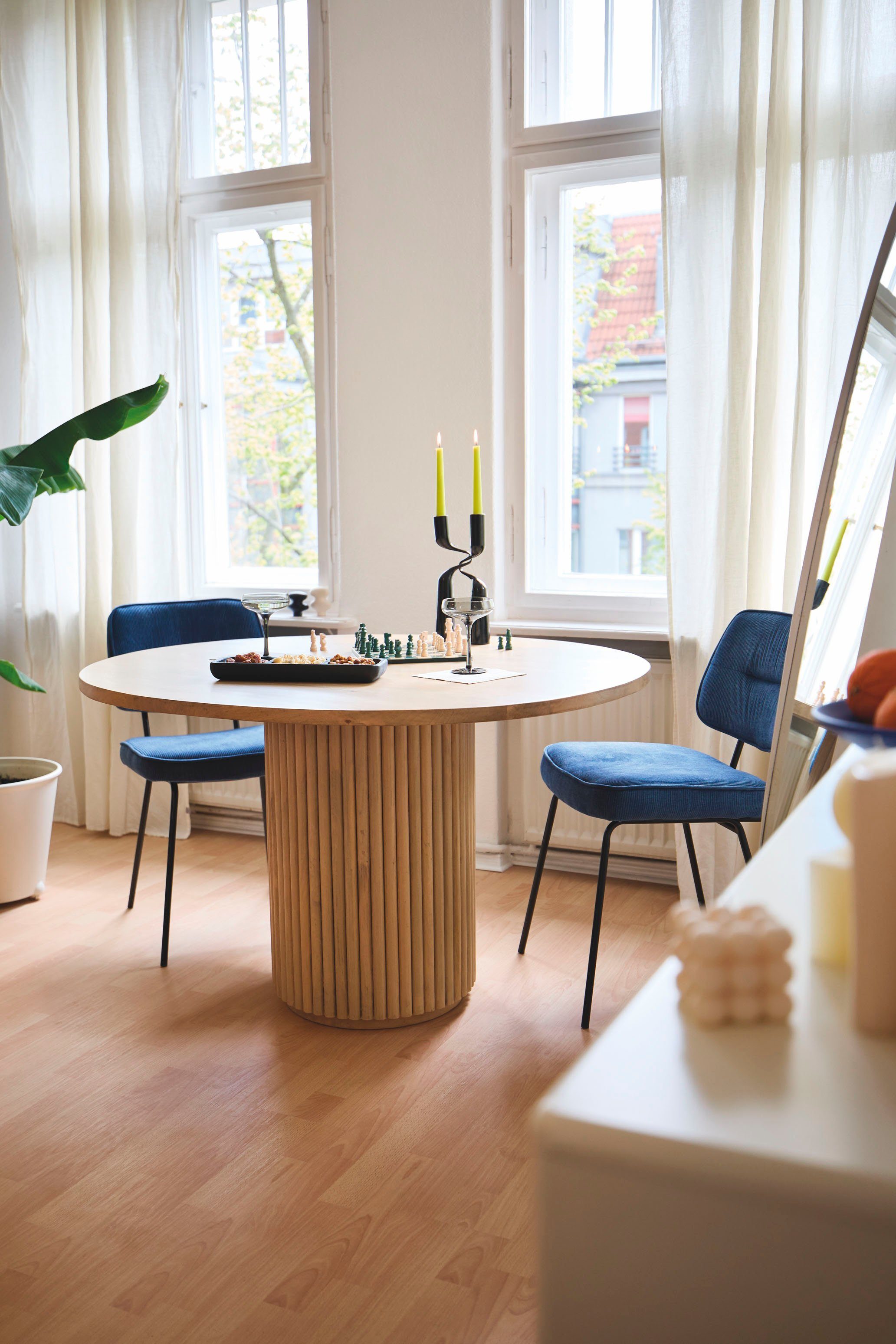TOM TAILOR HOME Eettafel Ribbed Side Table High met kolomvoet in extravagante ribbel-look