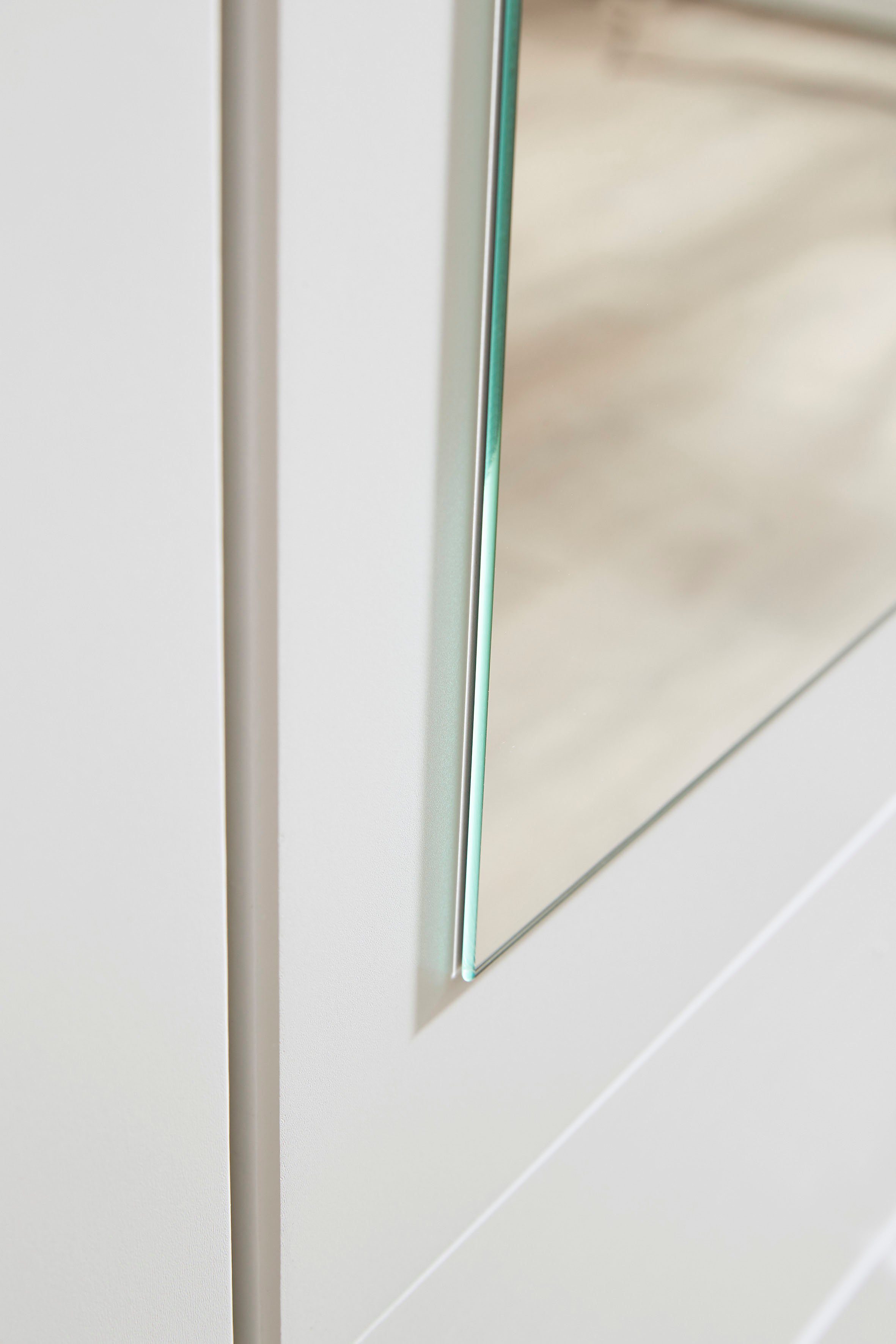 rauch Kledingkast Kast Garderobe Wasmand GAMMA in 3 Breedtes veel opbergruimte met 6 lades, met spiegel topseller made in germany