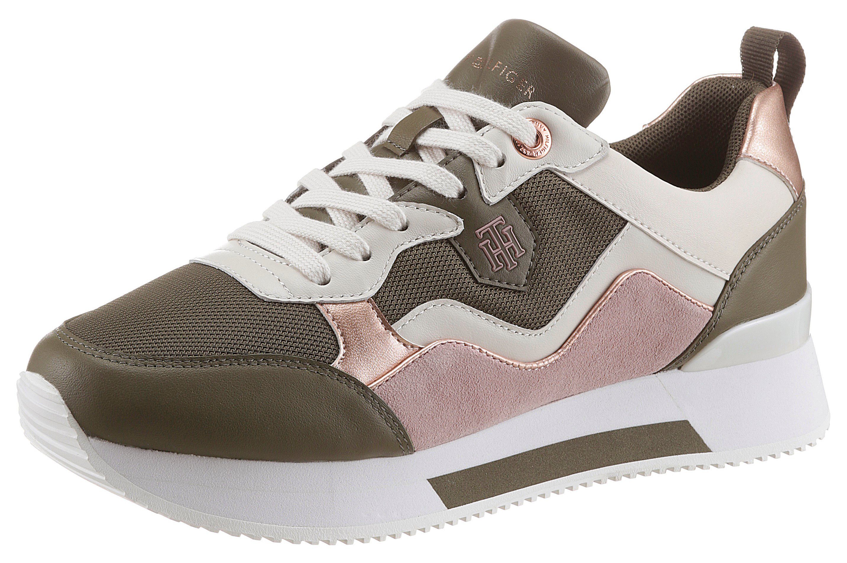 Tommy Hilfiger Plateausneakers MATERIAL MIX ACTIVE CITY SNEAKER met  contrastbeleg online bij | OTTO