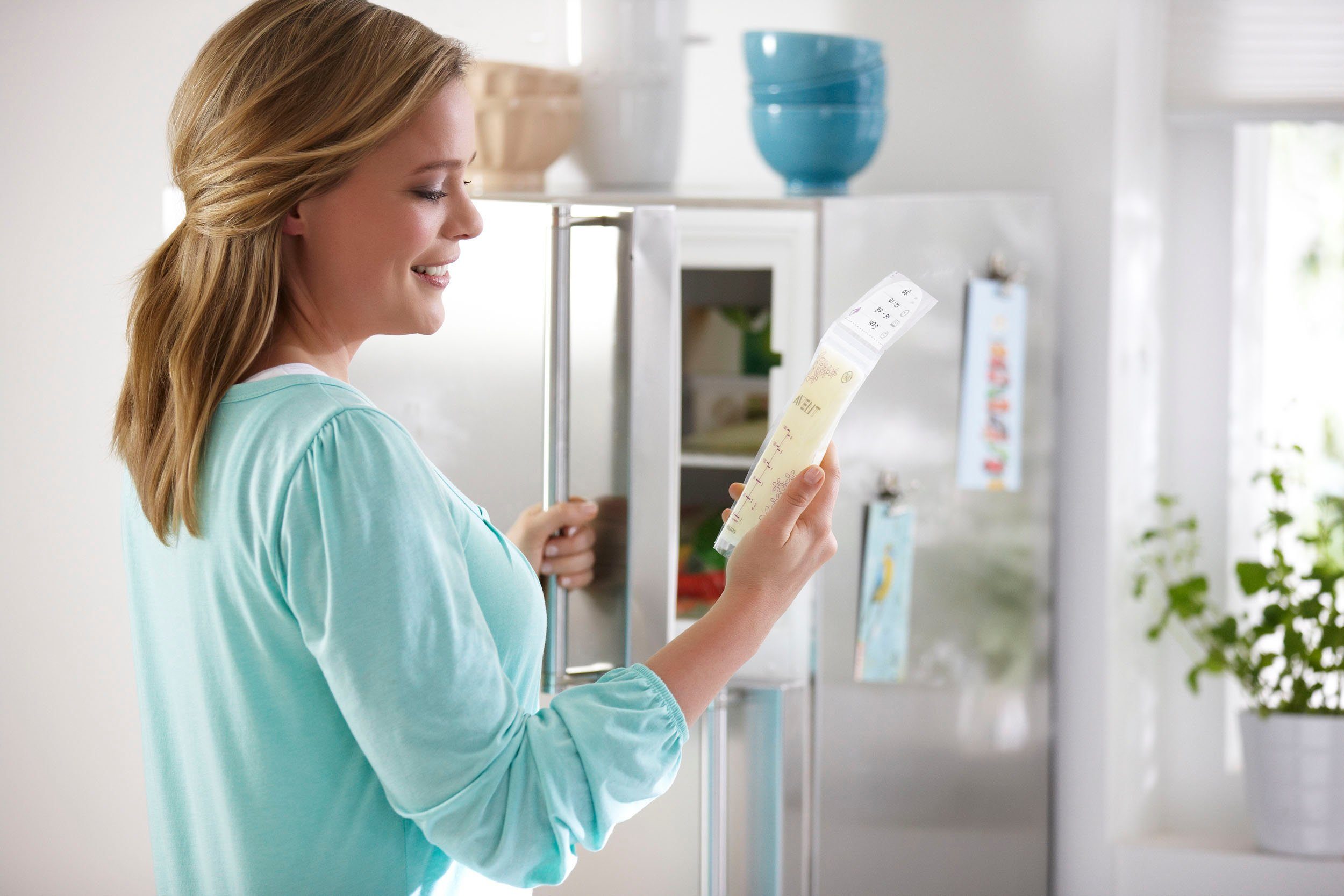 Philips AVENT Moedermelkzakje SCF603/25 reeds gesteriliseerd, met veilige dubbele zipsluiting