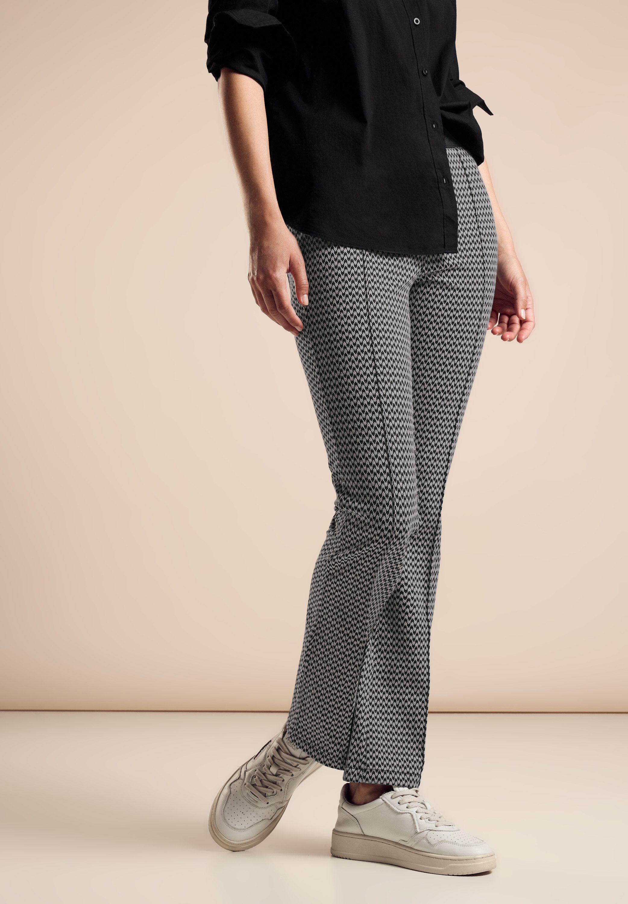 STREET ONE Stoffen broek Style Hope met jacquard-patroon en in skinny fit dames harembroeken maat 46 zwart